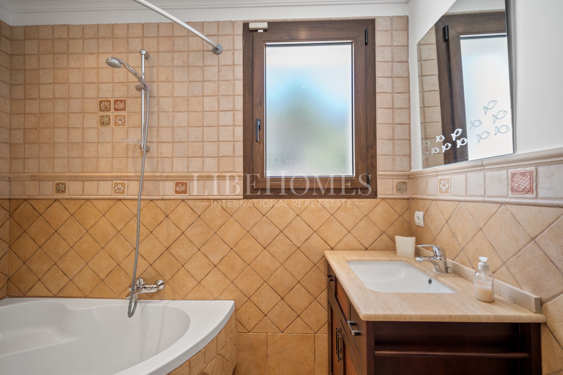 Villa avec vue spectaculaire sur la mer à Monte Mayor, Benahavis