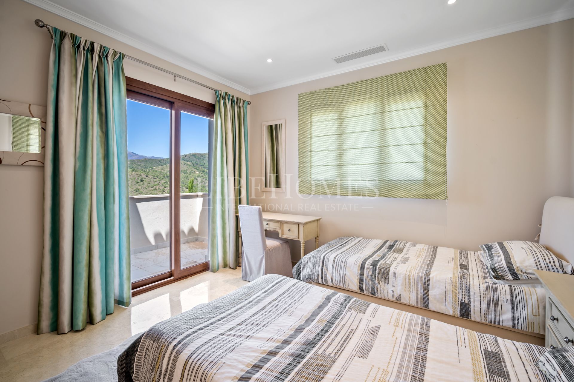 Villa avec vue spectaculaire sur la mer à Monte Mayor, Benahavis