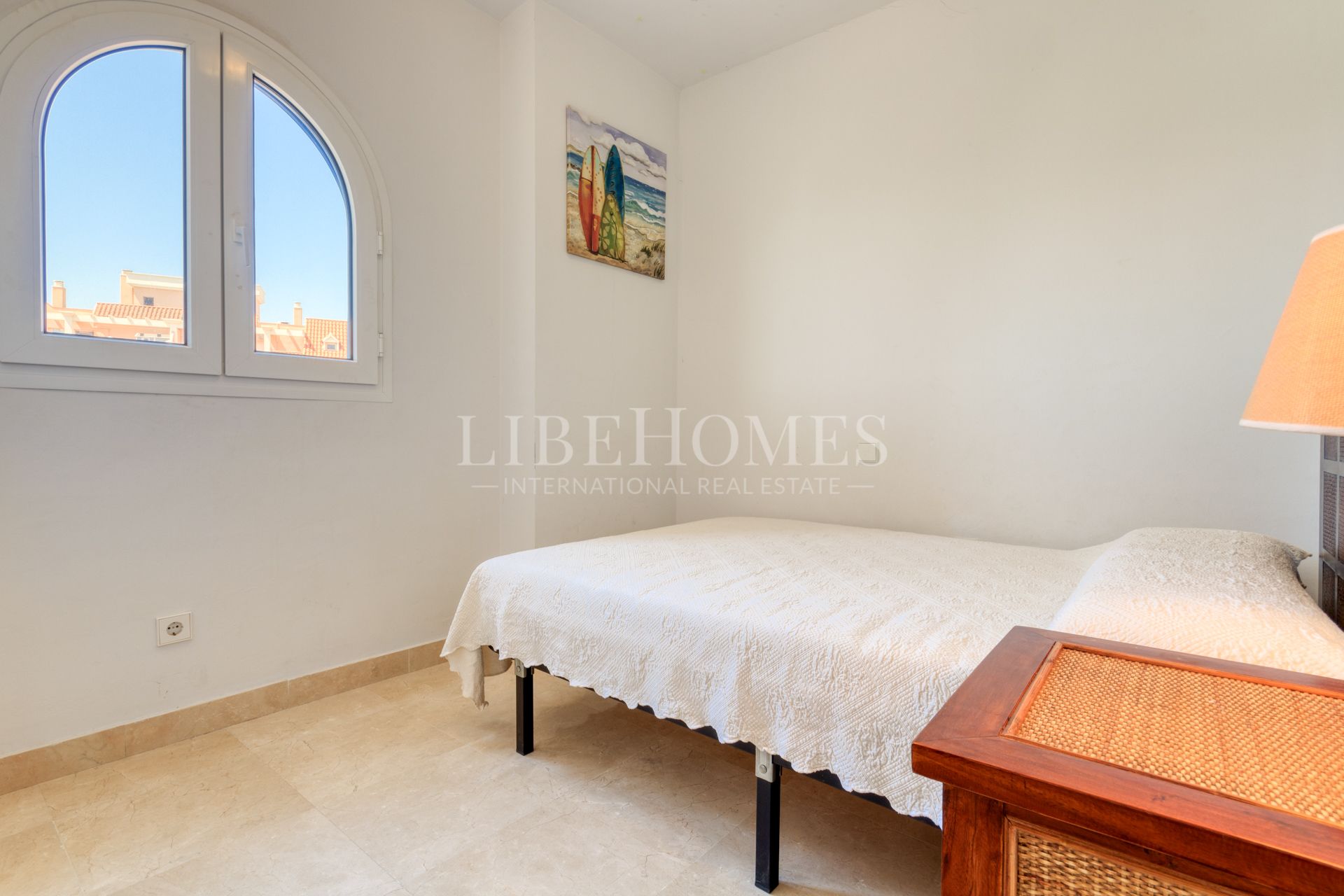 Beachfront apartment, big terrace facing the sea, La Noria, Sabinillas