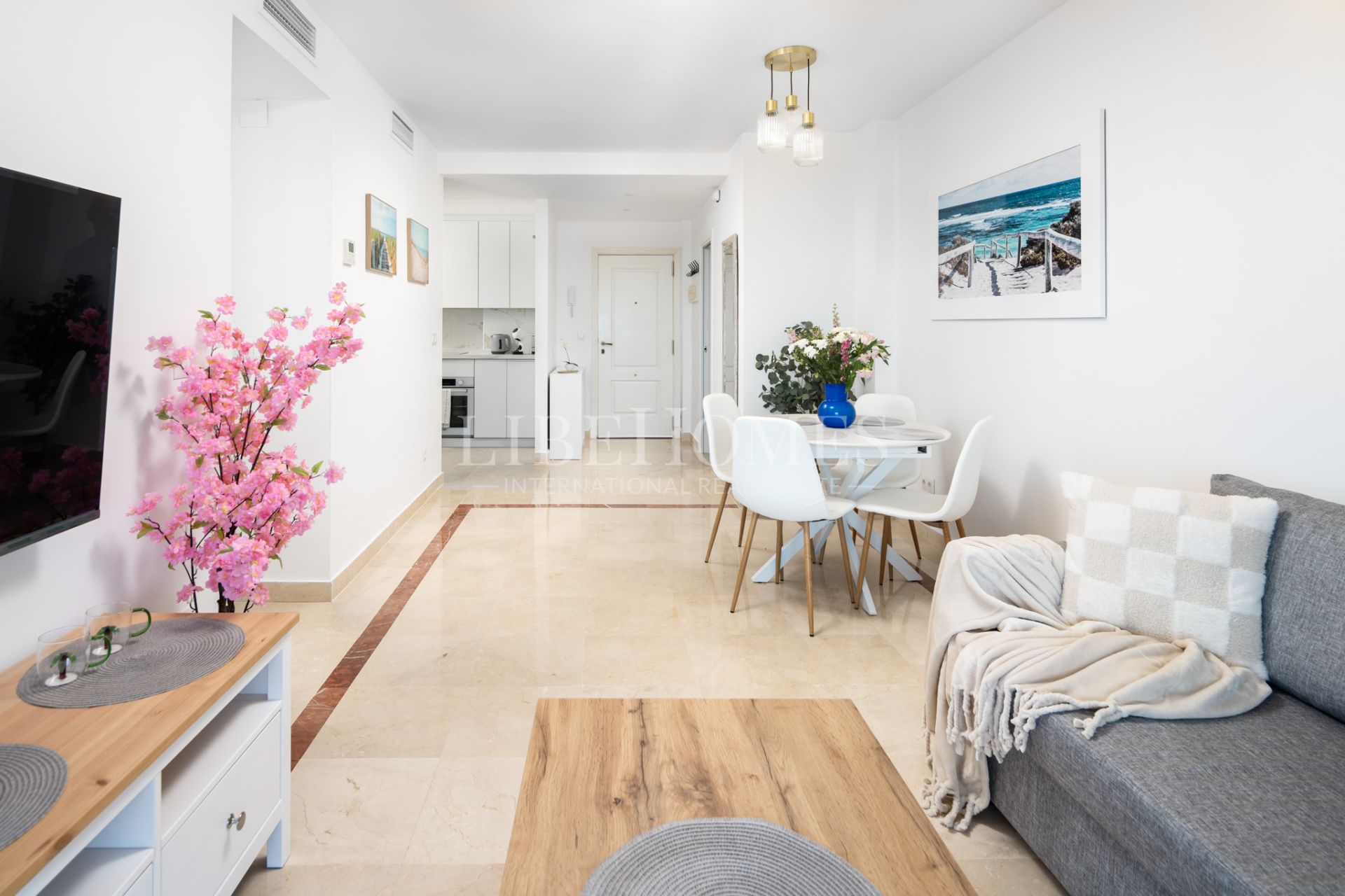 Beachfront apartment, big terrace facing the sea, La Noria, Sabinillas