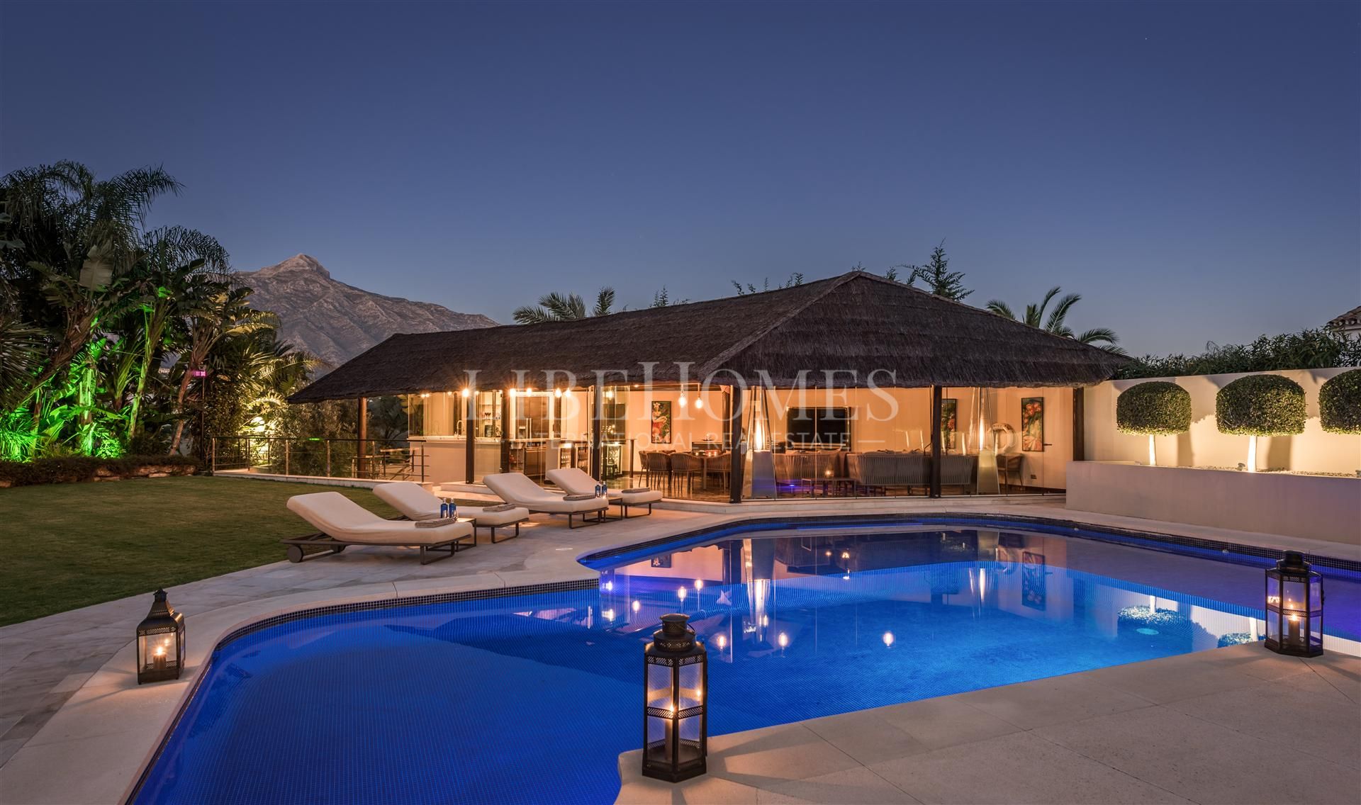 Luxury villa for sale in Las Brisas, Nueva Andalucia, Marbella