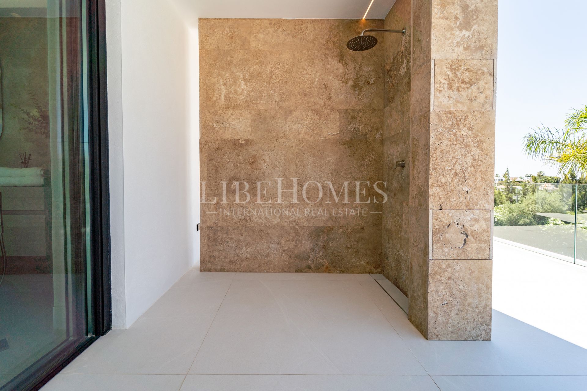 Brand-new modern villa, panoramic golf views, Nueva Andalucía, Marbella