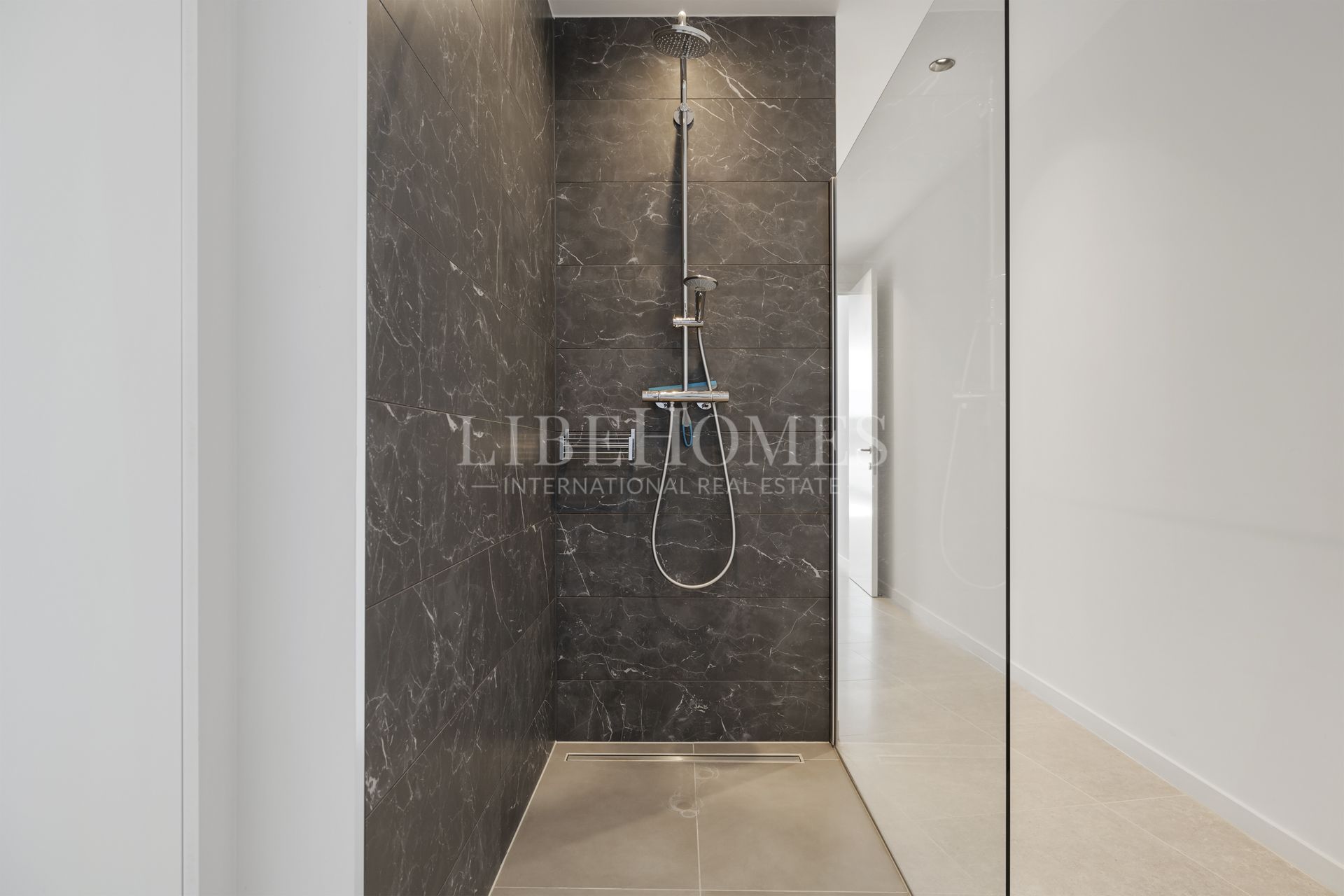 Nouvelle villa de luxe de style moderne à La Alquería, à Benahavís