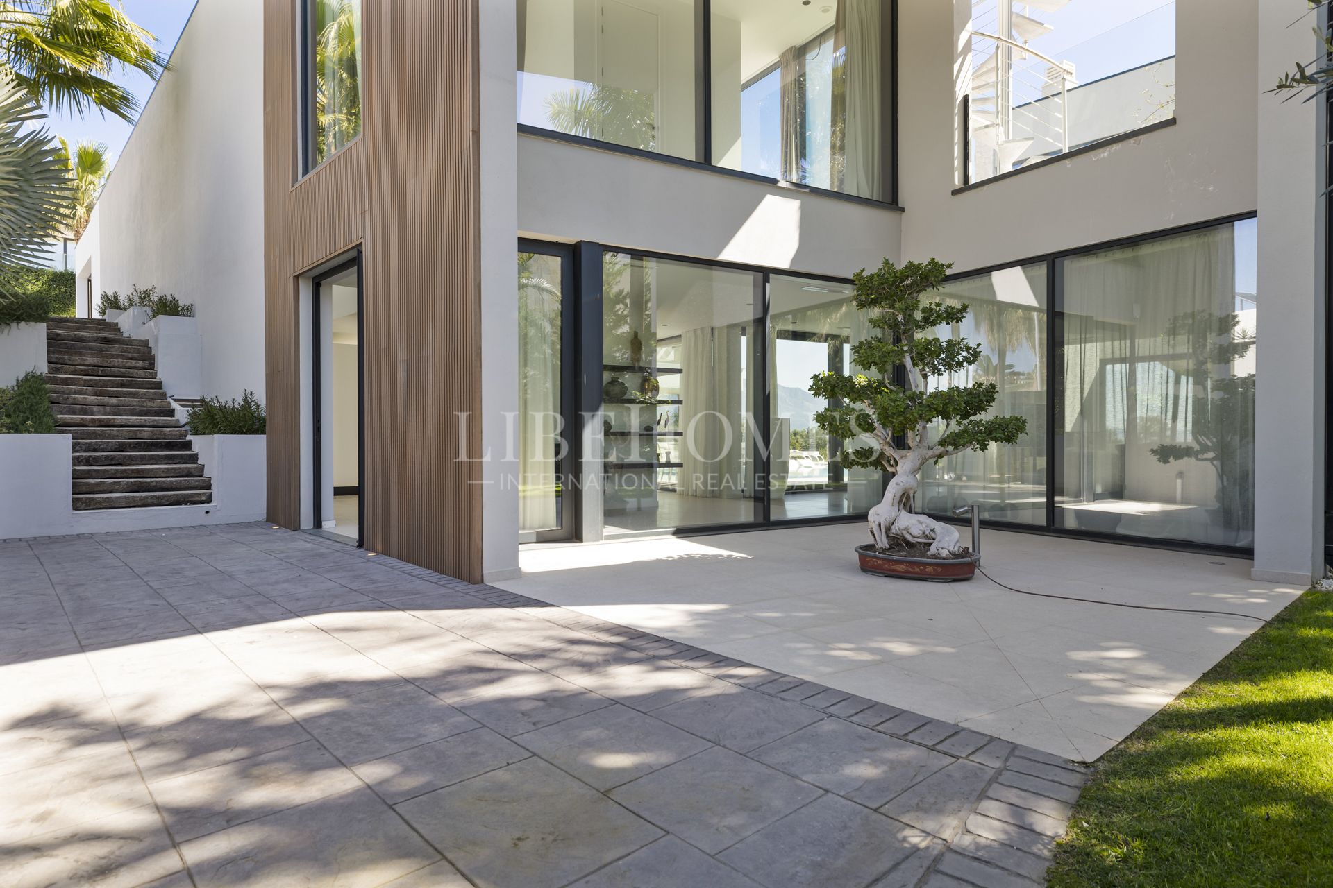 Nouvelle villa de luxe de style moderne à La Alquería, à Benahavís