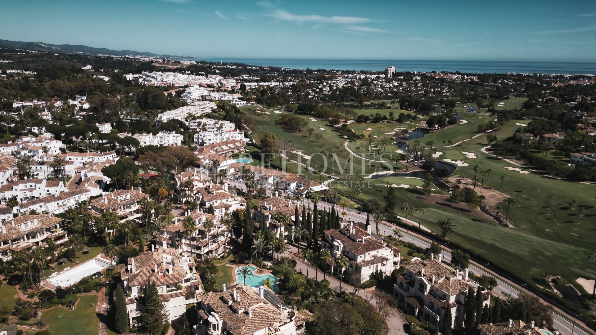 Penthouse, panoramic views, Las Alamandas, Nueva Andalucia, Marbella
