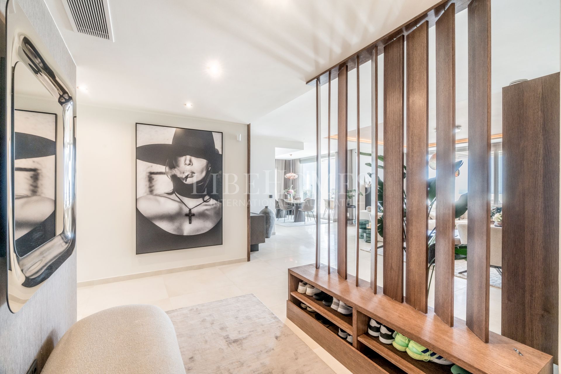 Stunning modern apartment for sale in Nueva Andalucía, Marbella