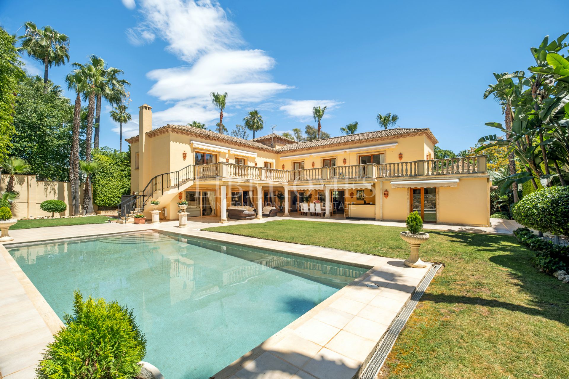 Traditional Andalusian-style villa in Nueva Andalucía, Marbella