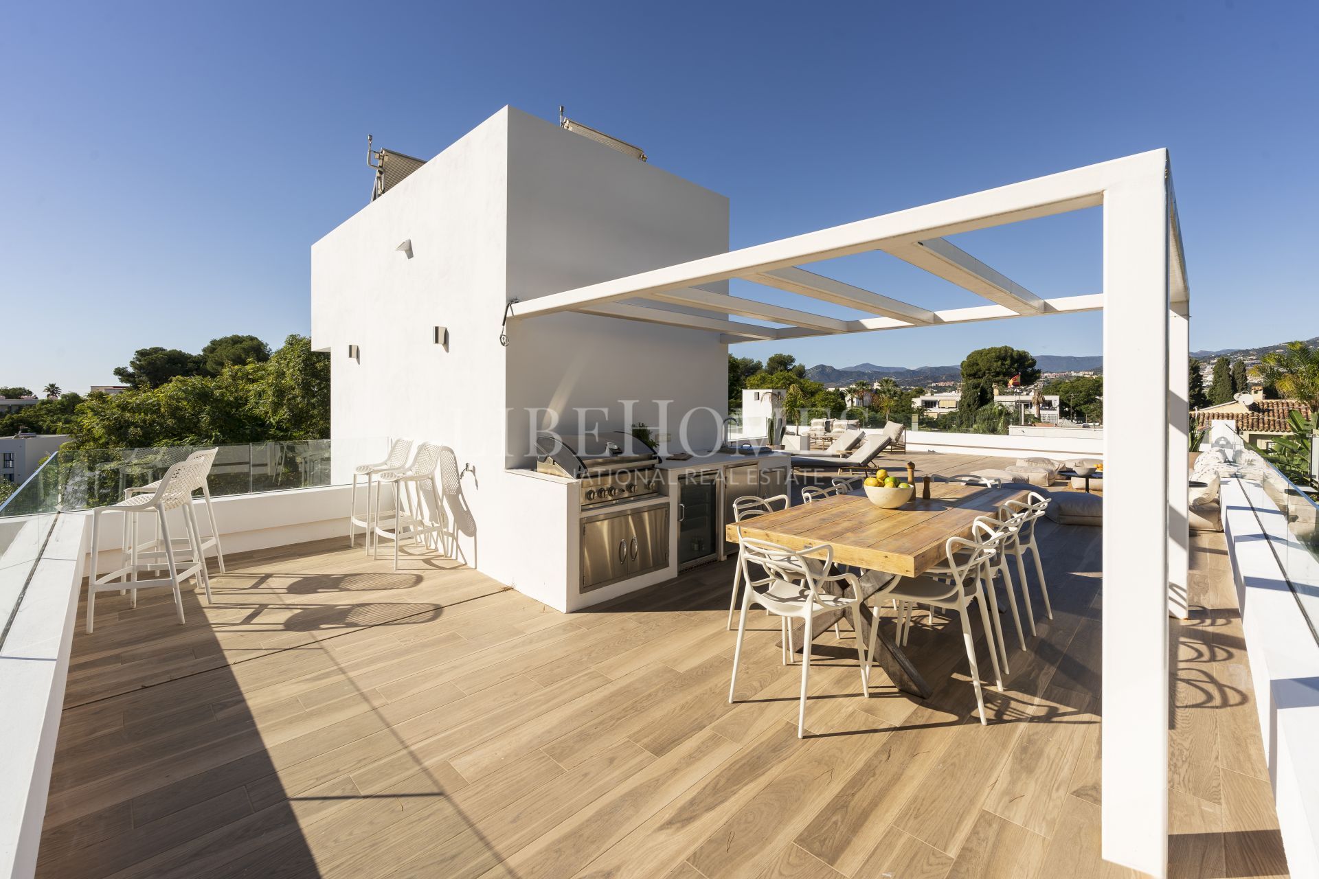 Villa design moderne à vendre à Nueva Andalucía, Marbella