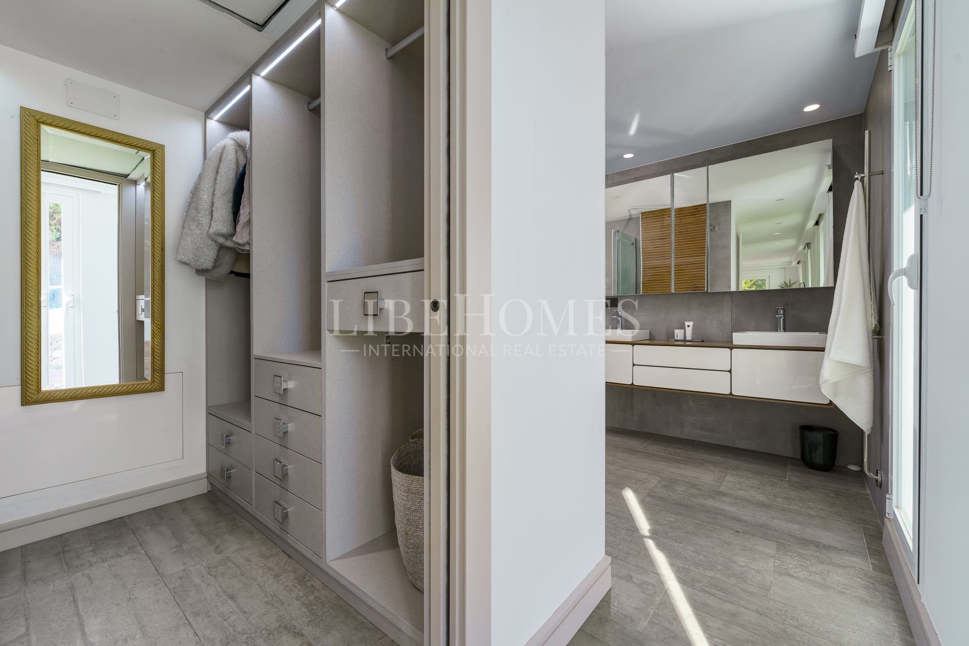 Villa design moderne à vendre à Nueva Andalucía, Marbella