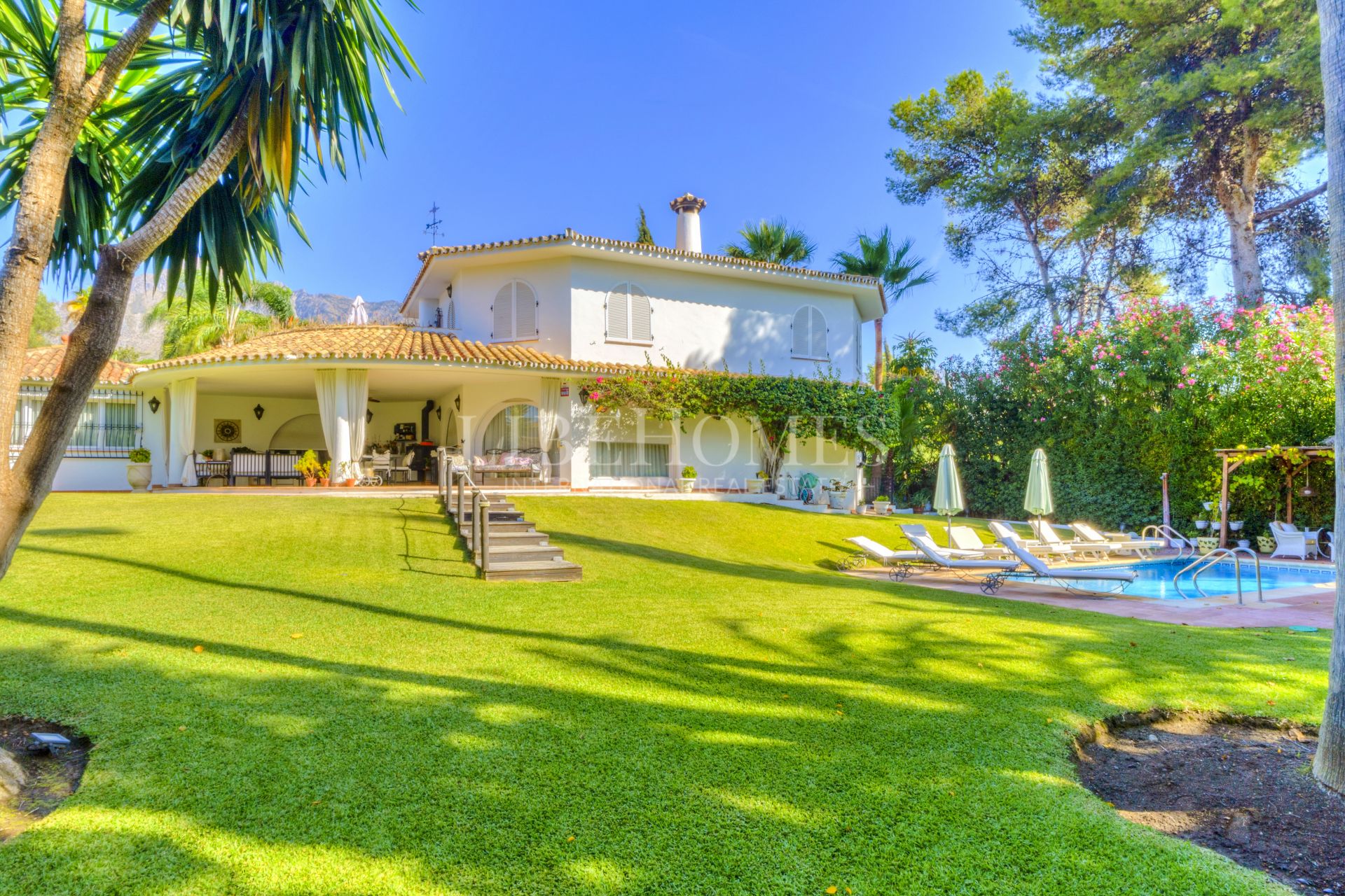 Wonderful Andalusian villa in Rocío de Nagüeles, Marbella Golden Mile