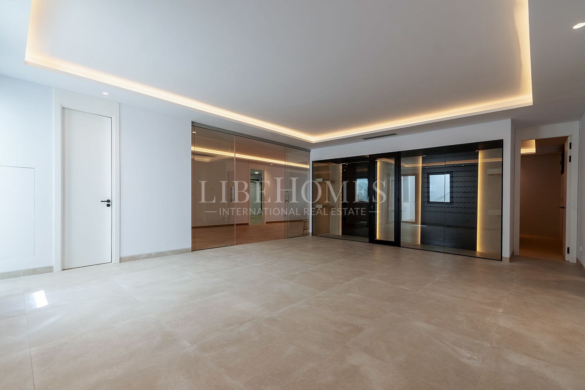 Villa moderne dans un complexe fermé et sécurisé, Marbella Golden Mile