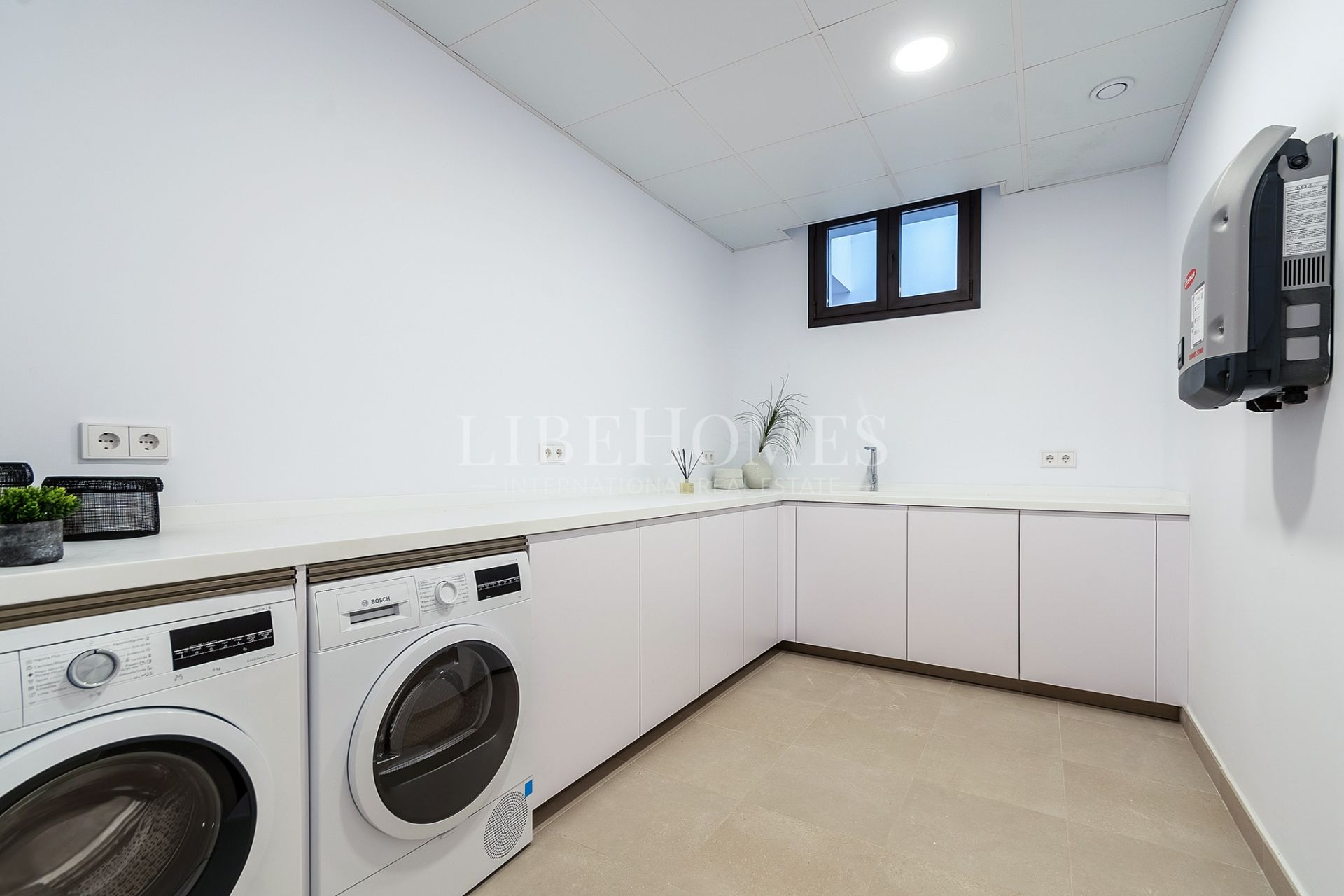 Villa moderne dans un complexe fermé et sécurisé, Marbella Golden Mile