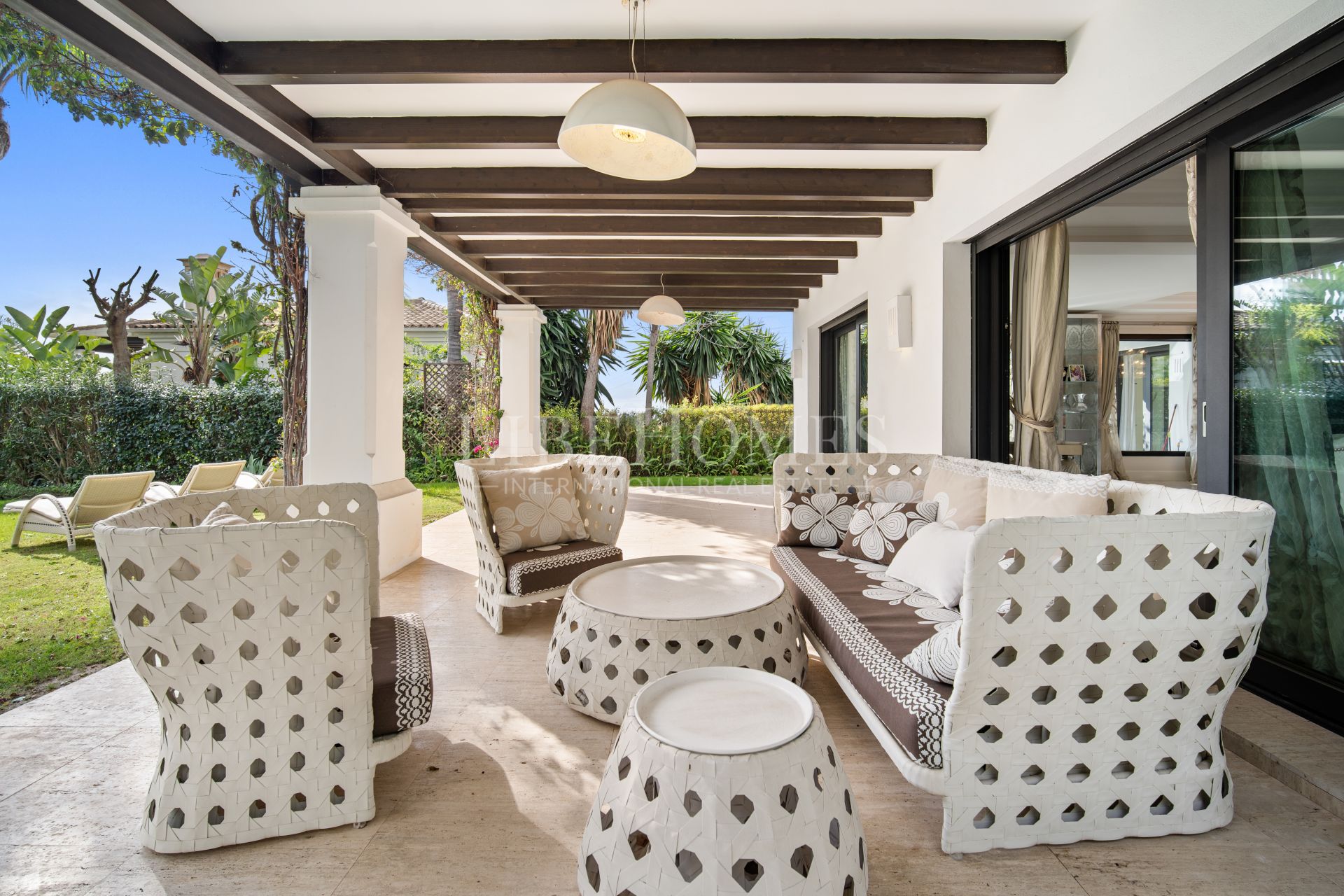 Villa de luxe à Lomas de Magna Marbella, sur Marbella Golden Mile