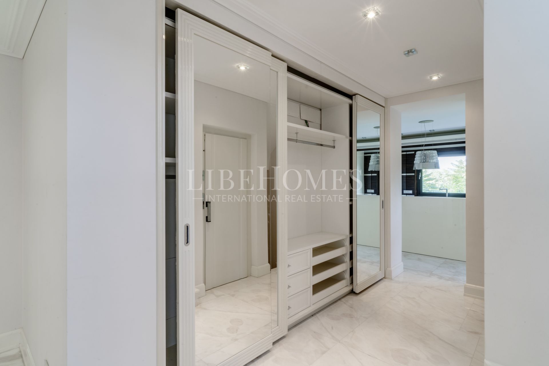 Villa de luxe à Lomas de Magna Marbella, sur Marbella Golden Mile