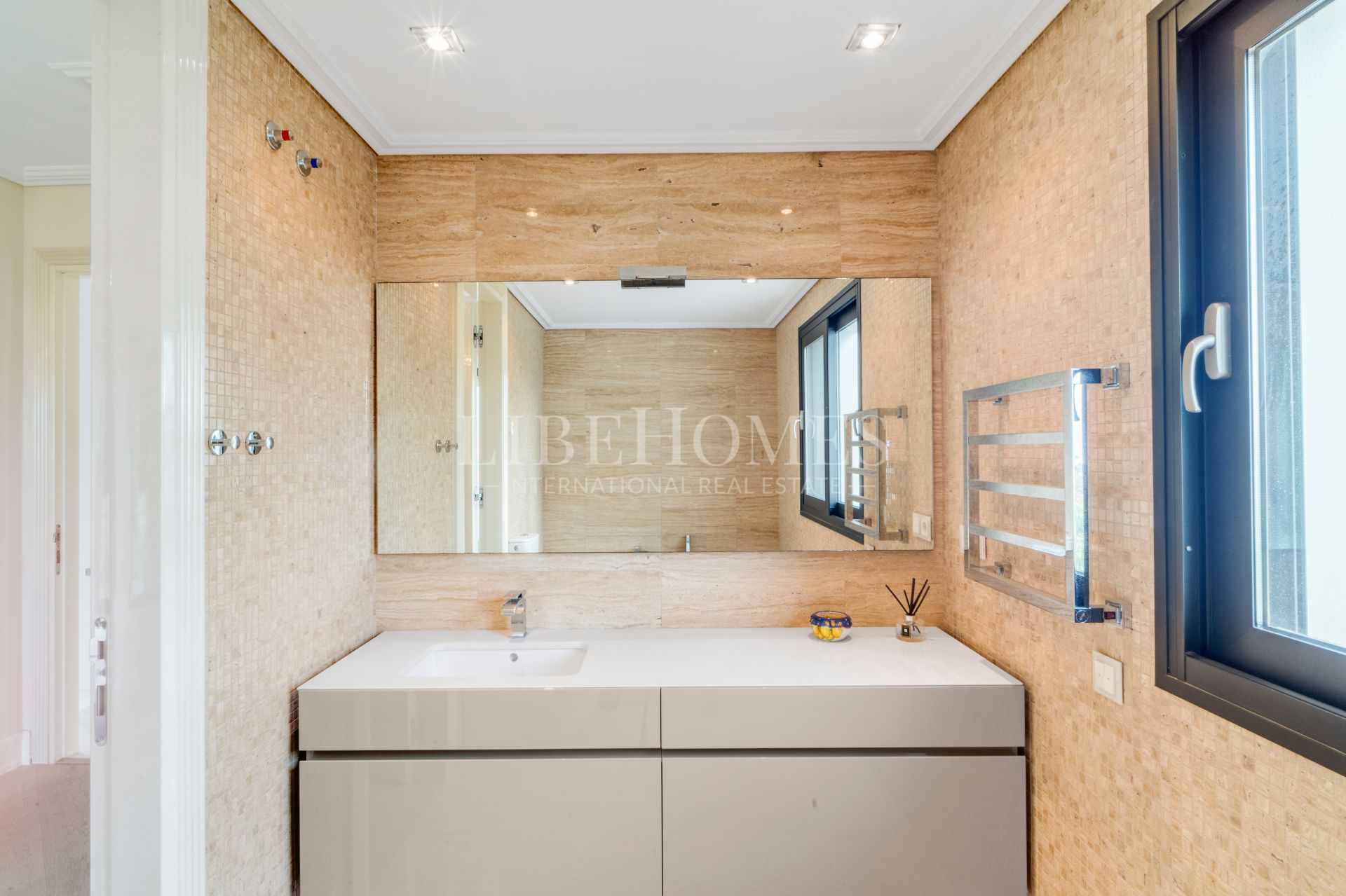 Villa de luxe à Lomas de Magna Marbella, sur Marbella Golden Mile