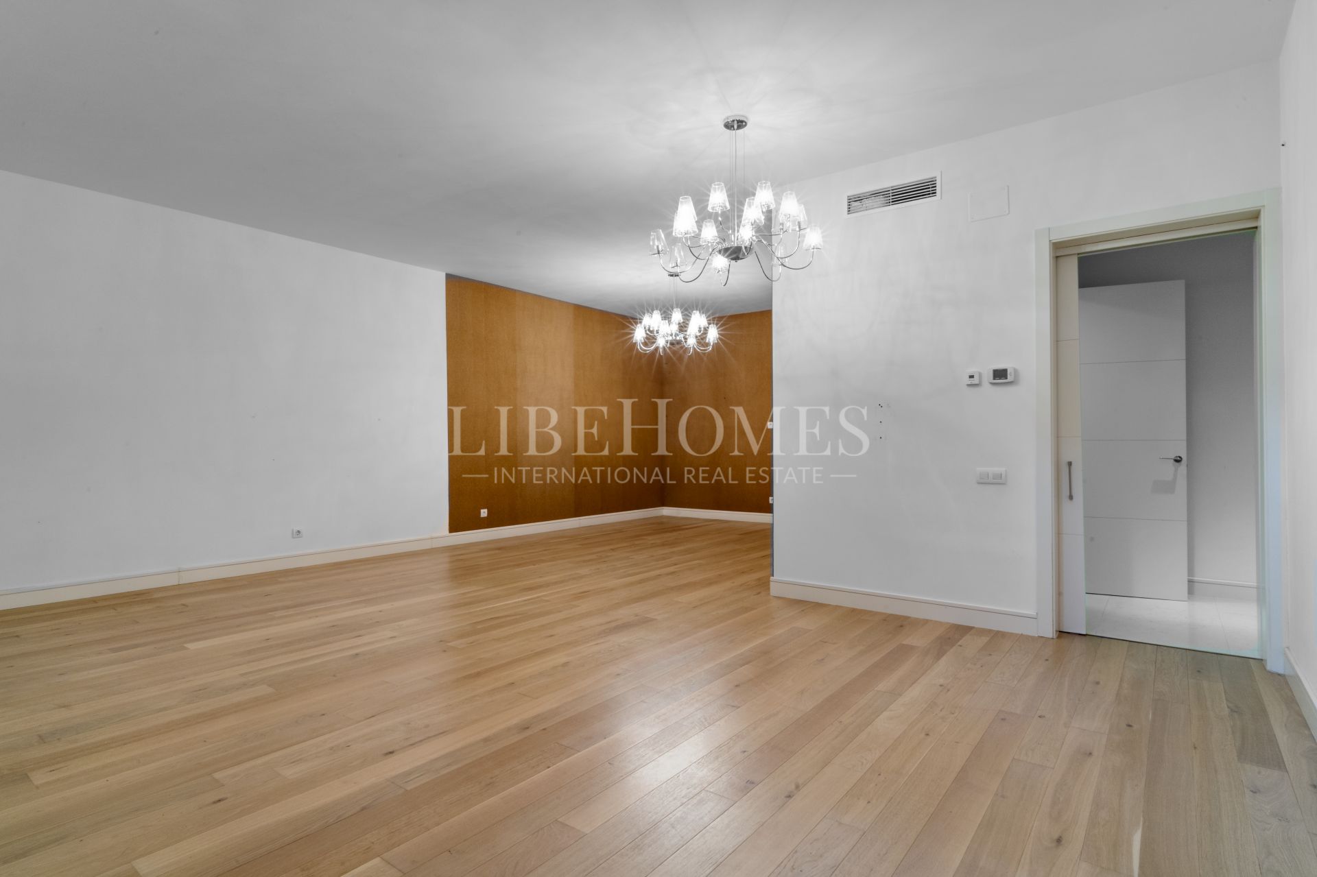 Villa de luxe à Lomas de Magna Marbella, sur Marbella Golden Mile