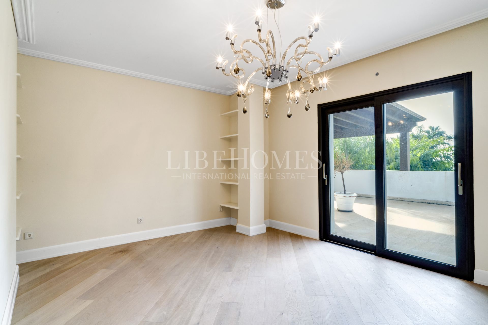 Villa de luxe à Lomas de Magna Marbella, sur Marbella Golden Mile