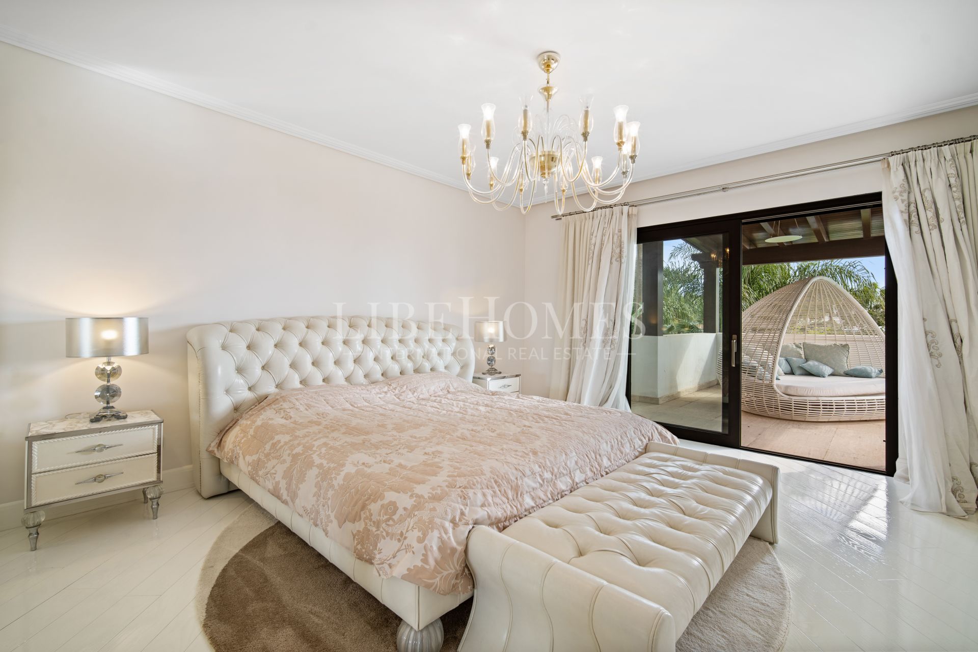 Villa de luxe à Lomas de Magna Marbella, sur Marbella Golden Mile