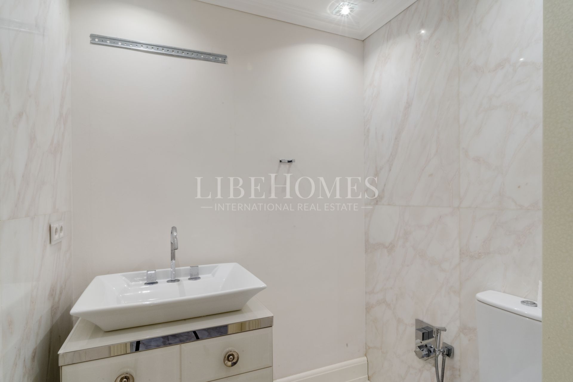 Villa de luxe à Lomas de Magna Marbella, sur Marbella Golden Mile