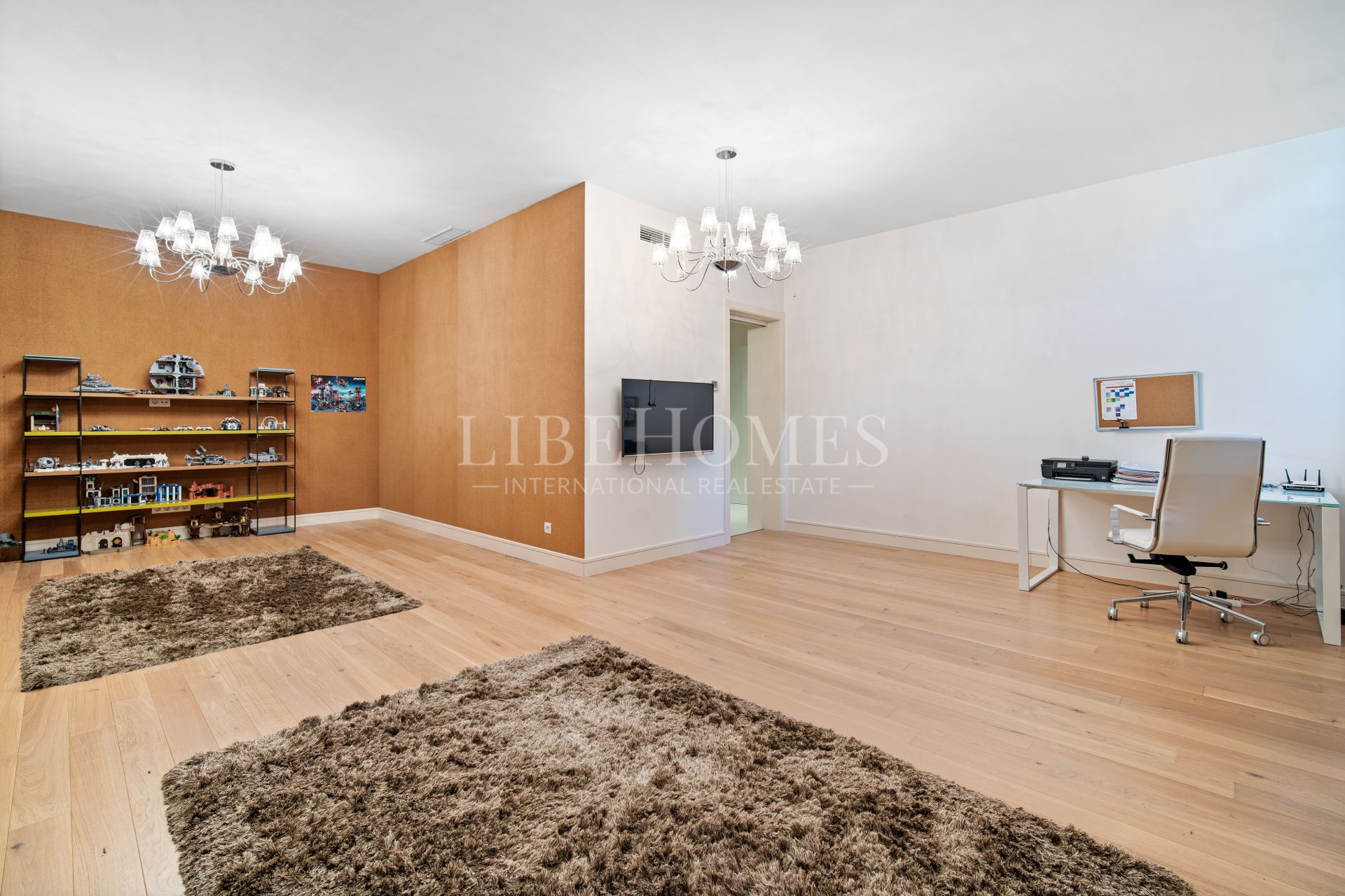 Villa de luxe à Lomas de Magna Marbella, sur Marbella Golden Mile