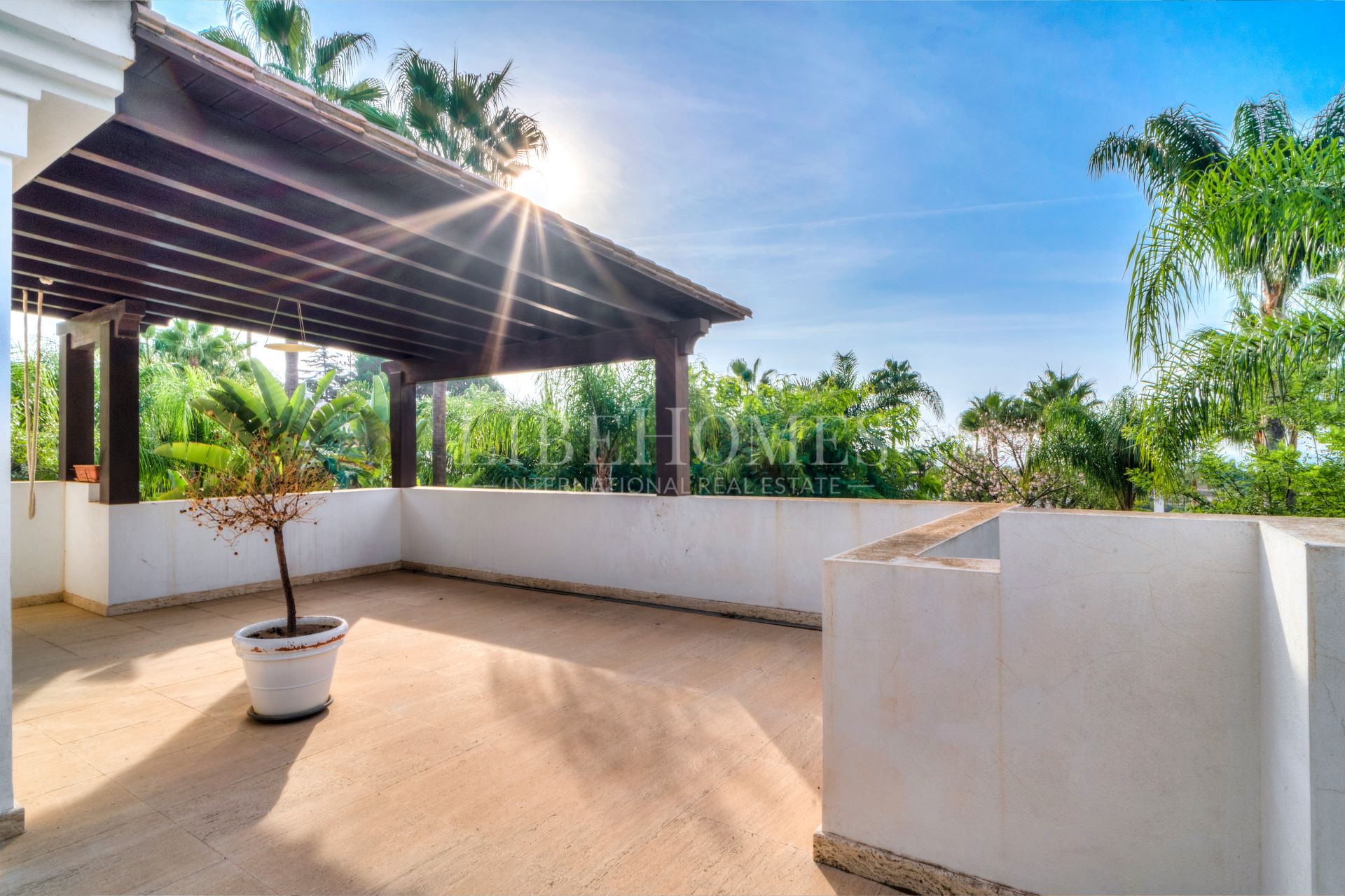 Villa de luxe à Lomas de Magna Marbella, sur Marbella Golden Mile