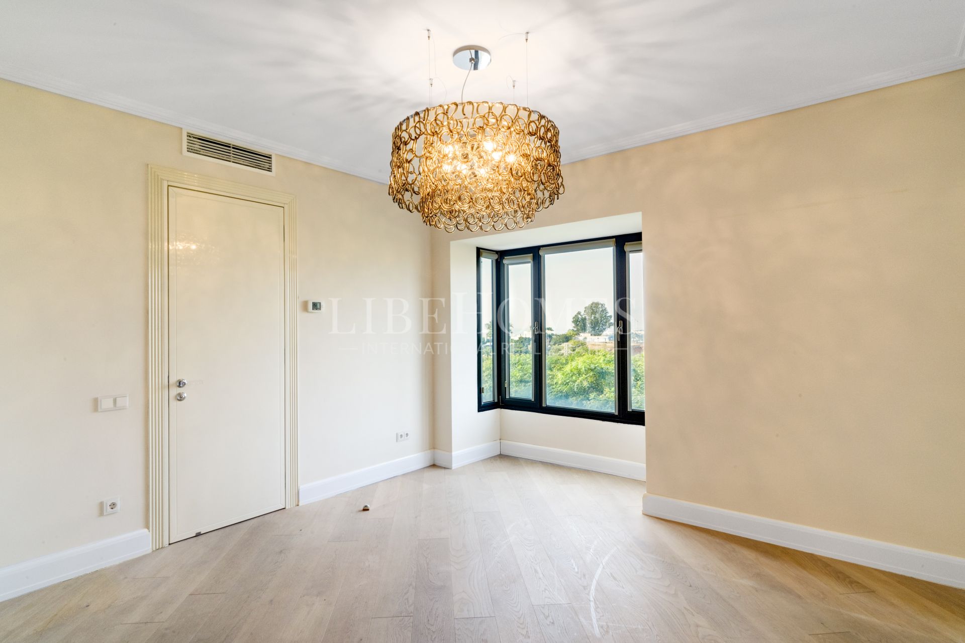 Villa de luxe à Lomas de Magna Marbella, sur Marbella Golden Mile