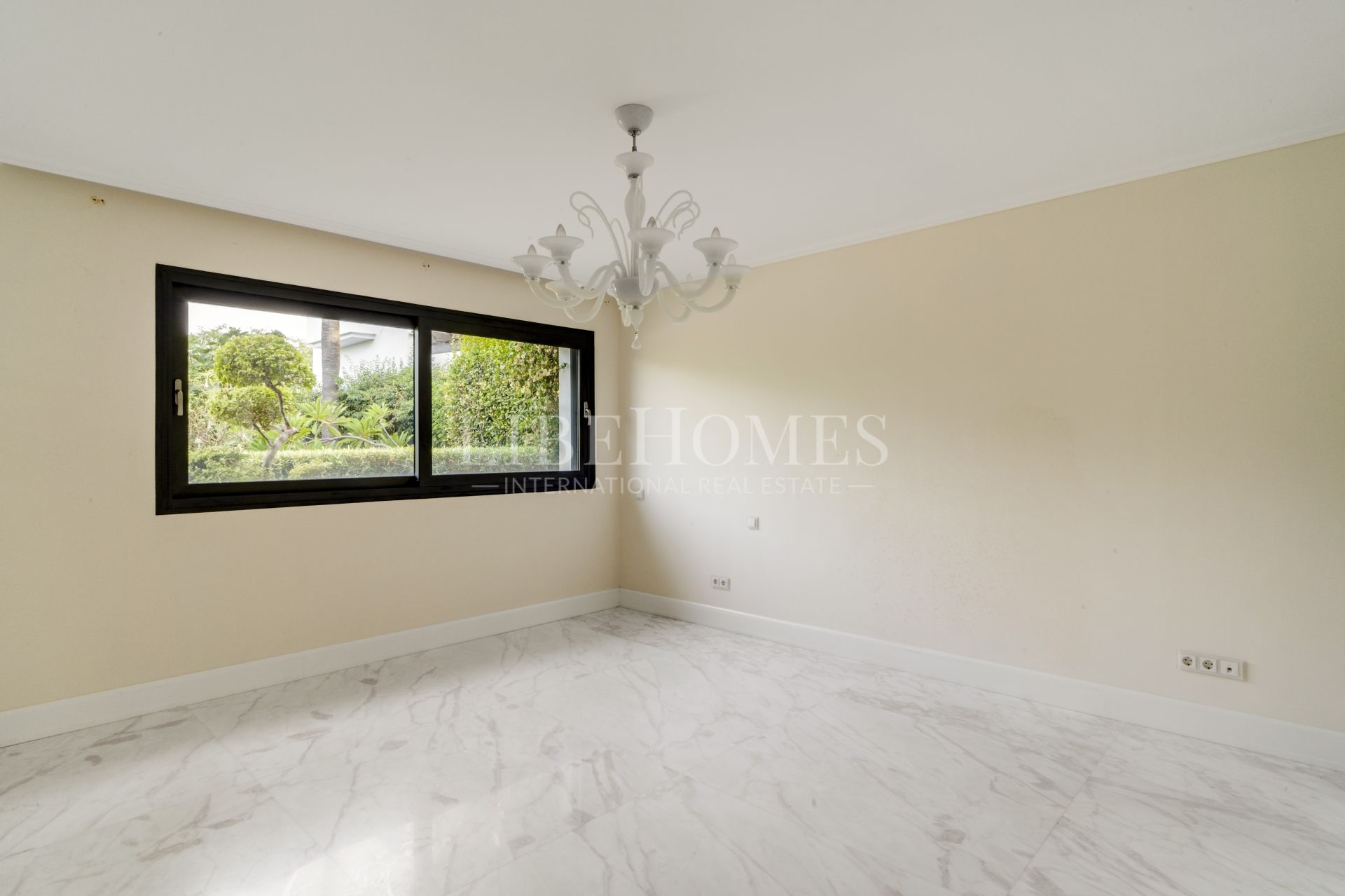 Villa de luxe à Lomas de Magna Marbella, sur Marbella Golden Mile