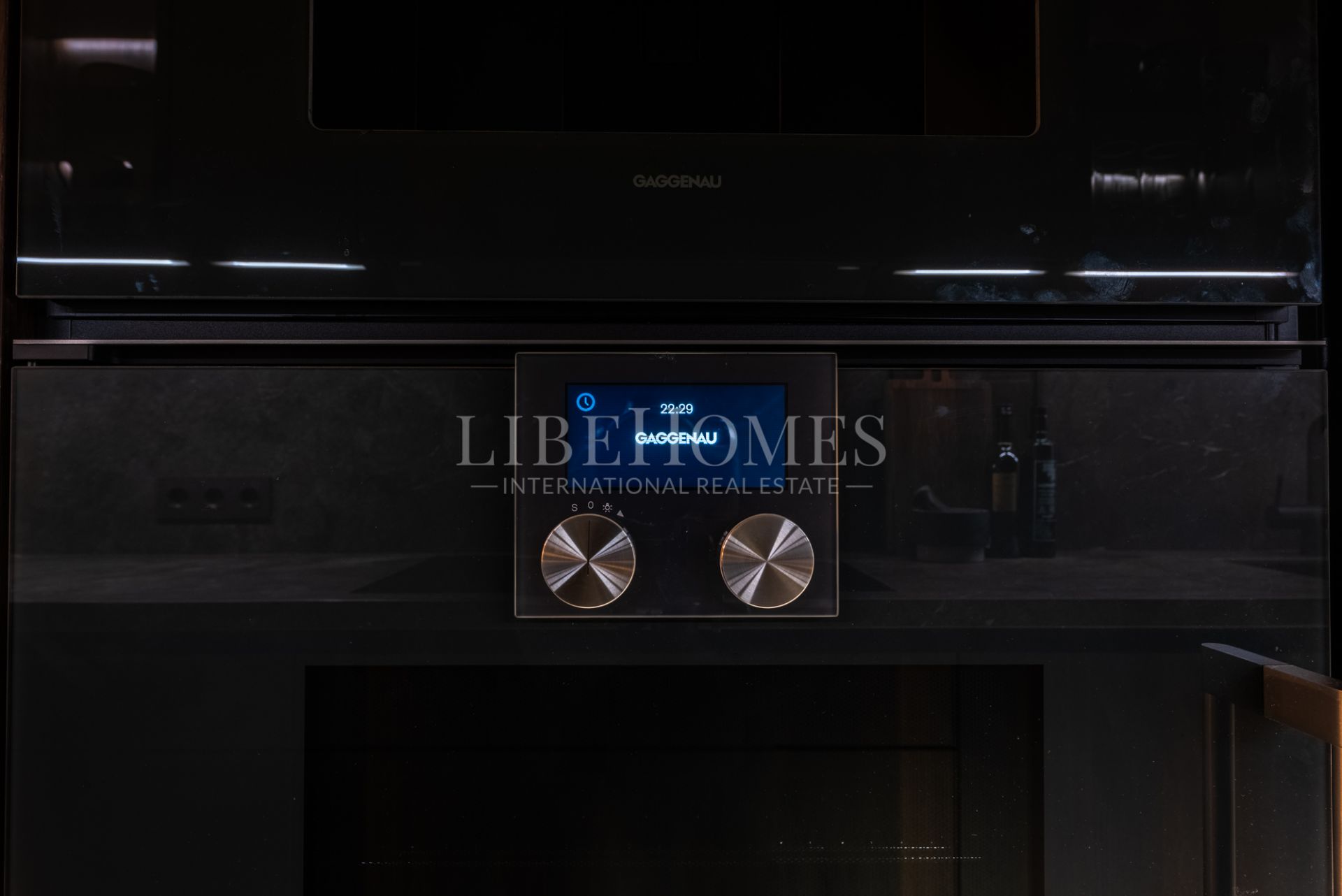 Таунхаус на продажу в El Oasis Club, Золотая Миля