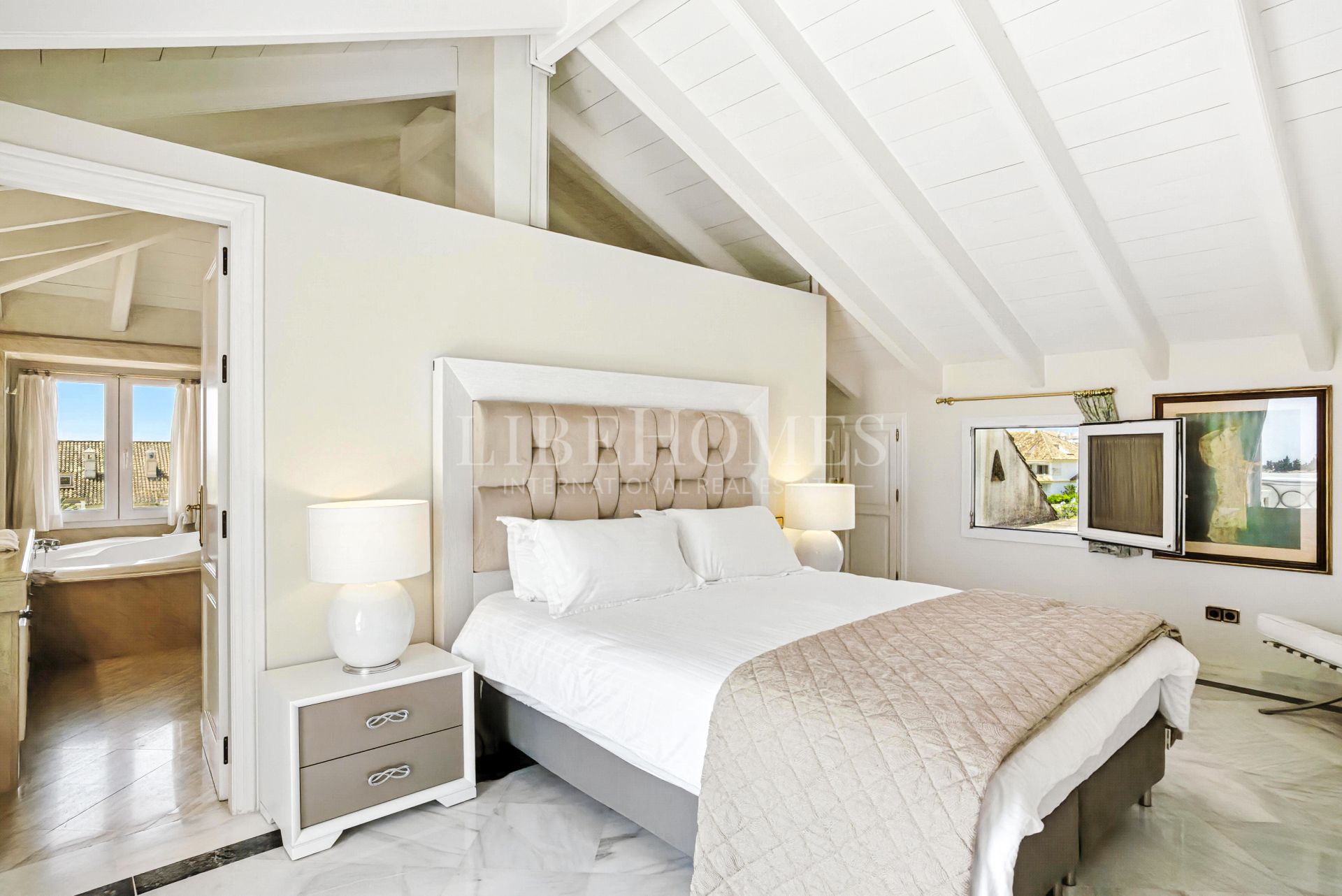 Пентхаус дуплекс на продажу в Monte Paraiso, Золотая Миля