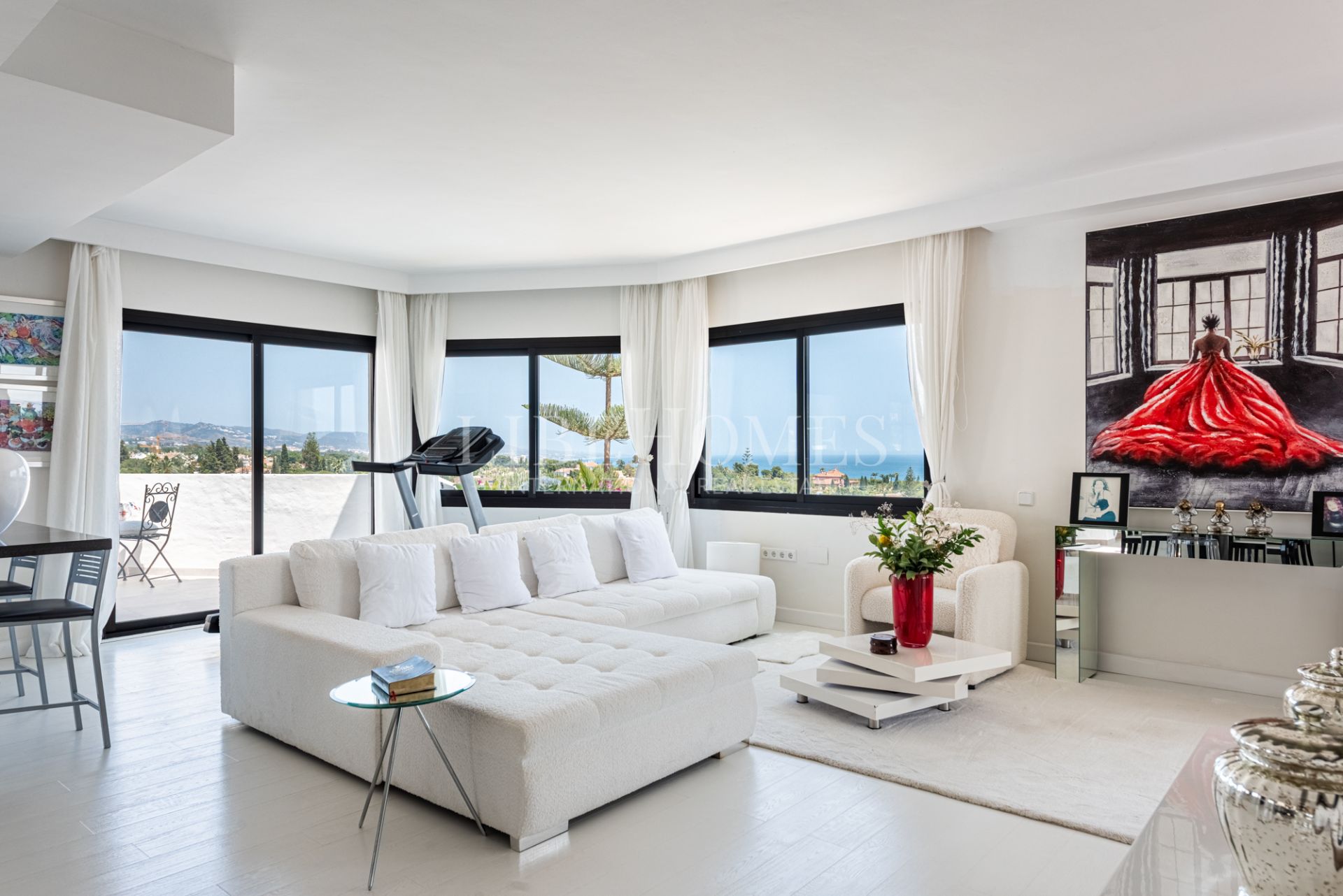 Penthouse, spectacular sea views in Coto Real, Marbella Golden Mile