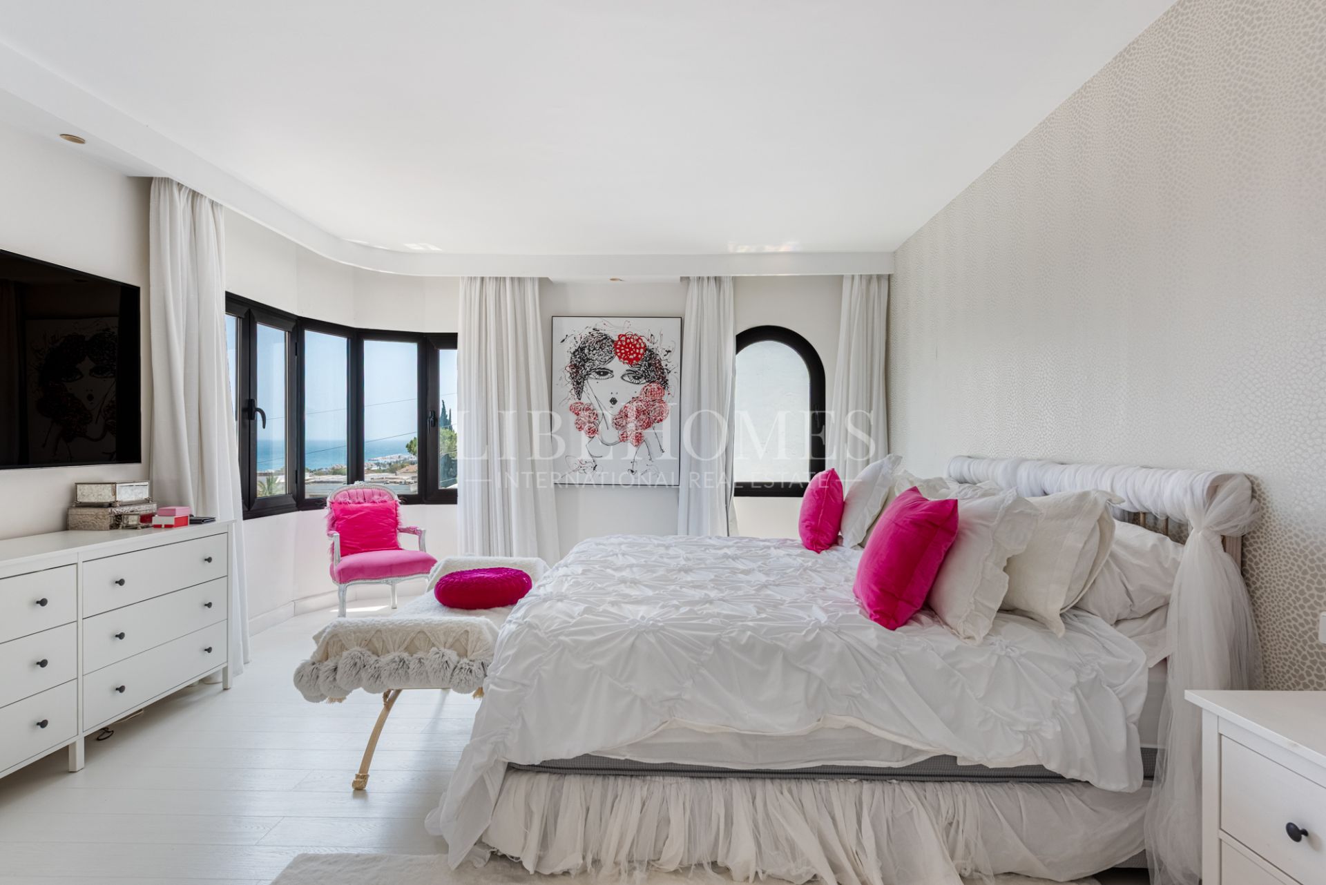 Penthouse, spectacular sea views in Coto Real, Marbella Golden Mile