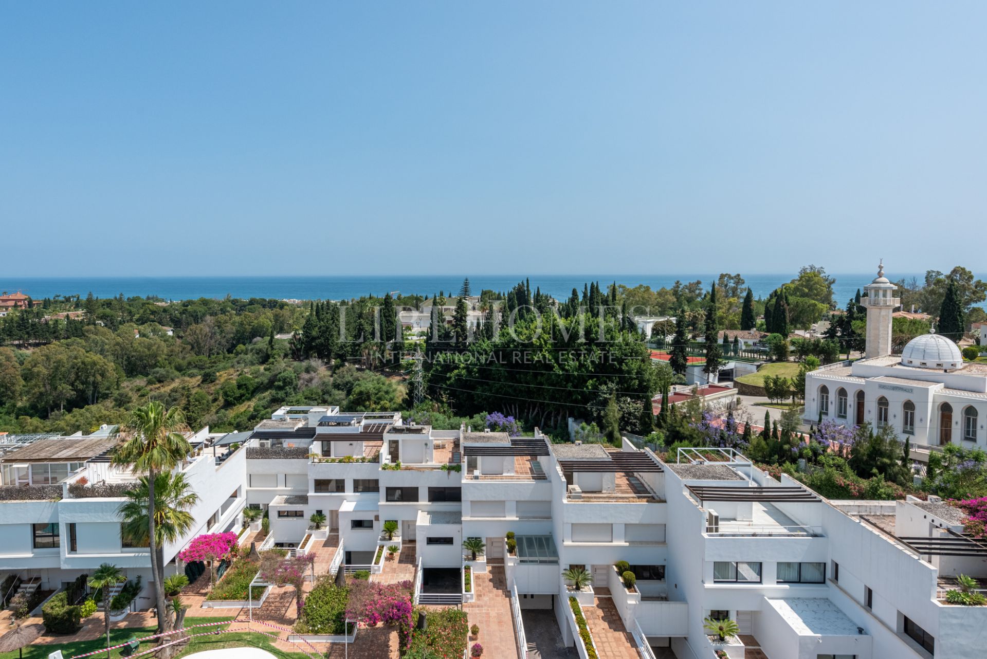 Penthouse, spectacular sea views in Coto Real, Marbella Golden Mile