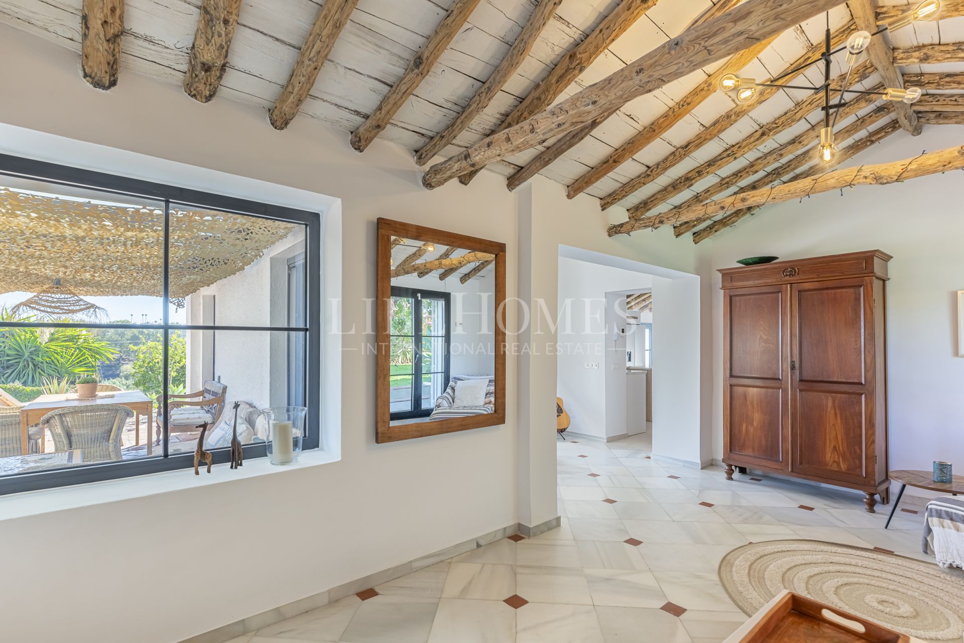 Villa with beautiful panoramic views in Guadalmina Alta, Marbella