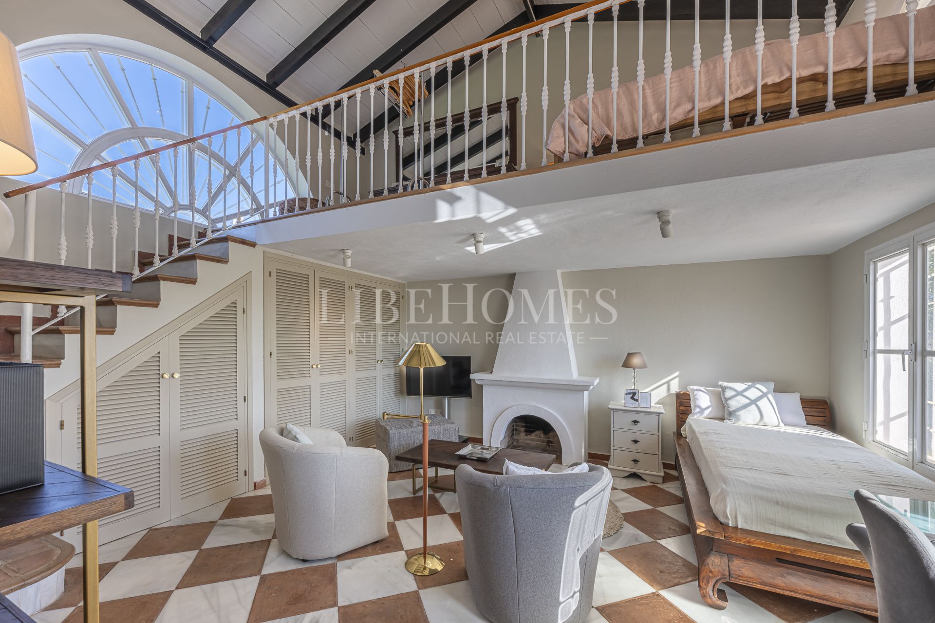 Villa with beautiful panoramic views in Guadalmina Alta, Marbella