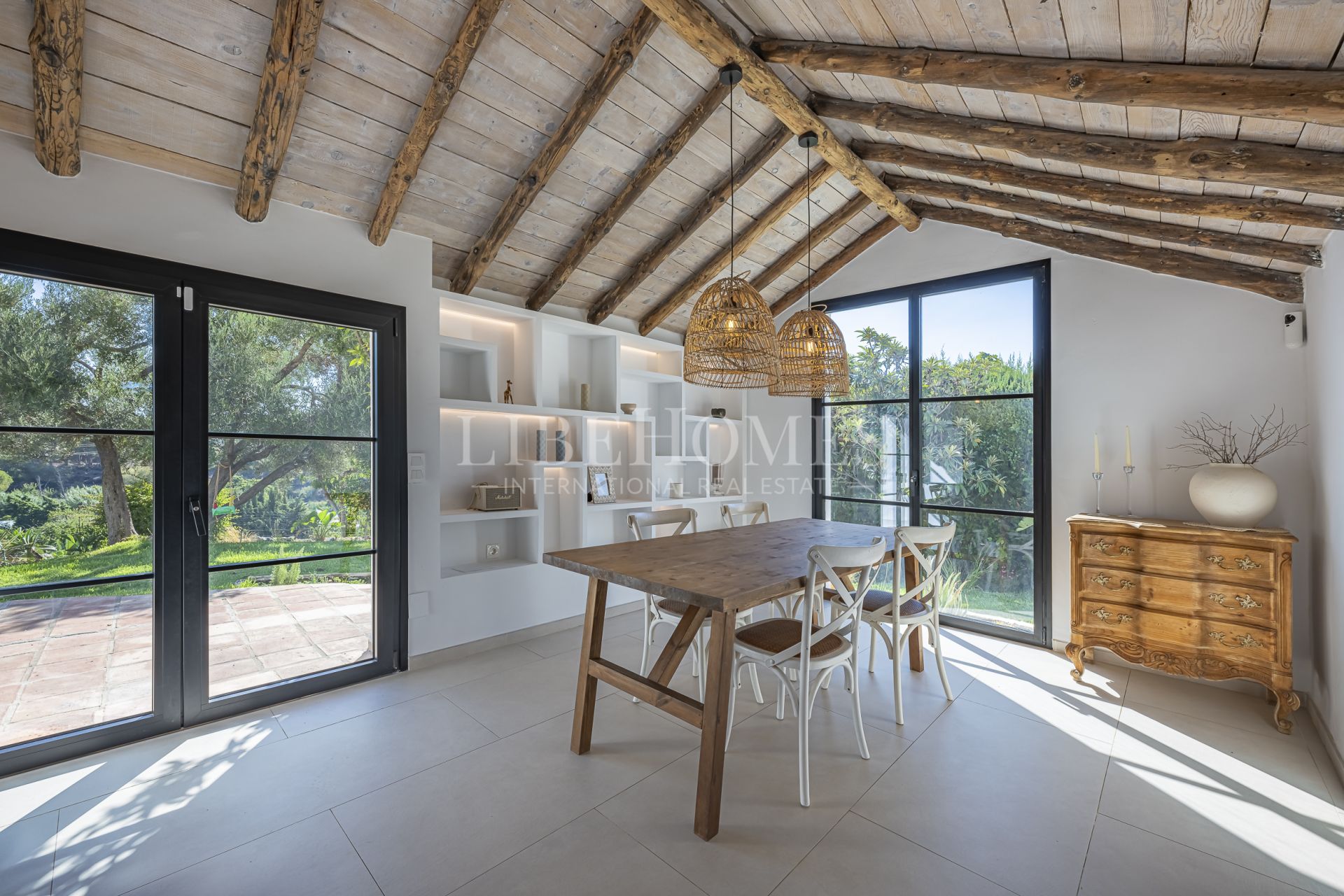 Villa with beautiful panoramic views in Guadalmina Alta, Marbella