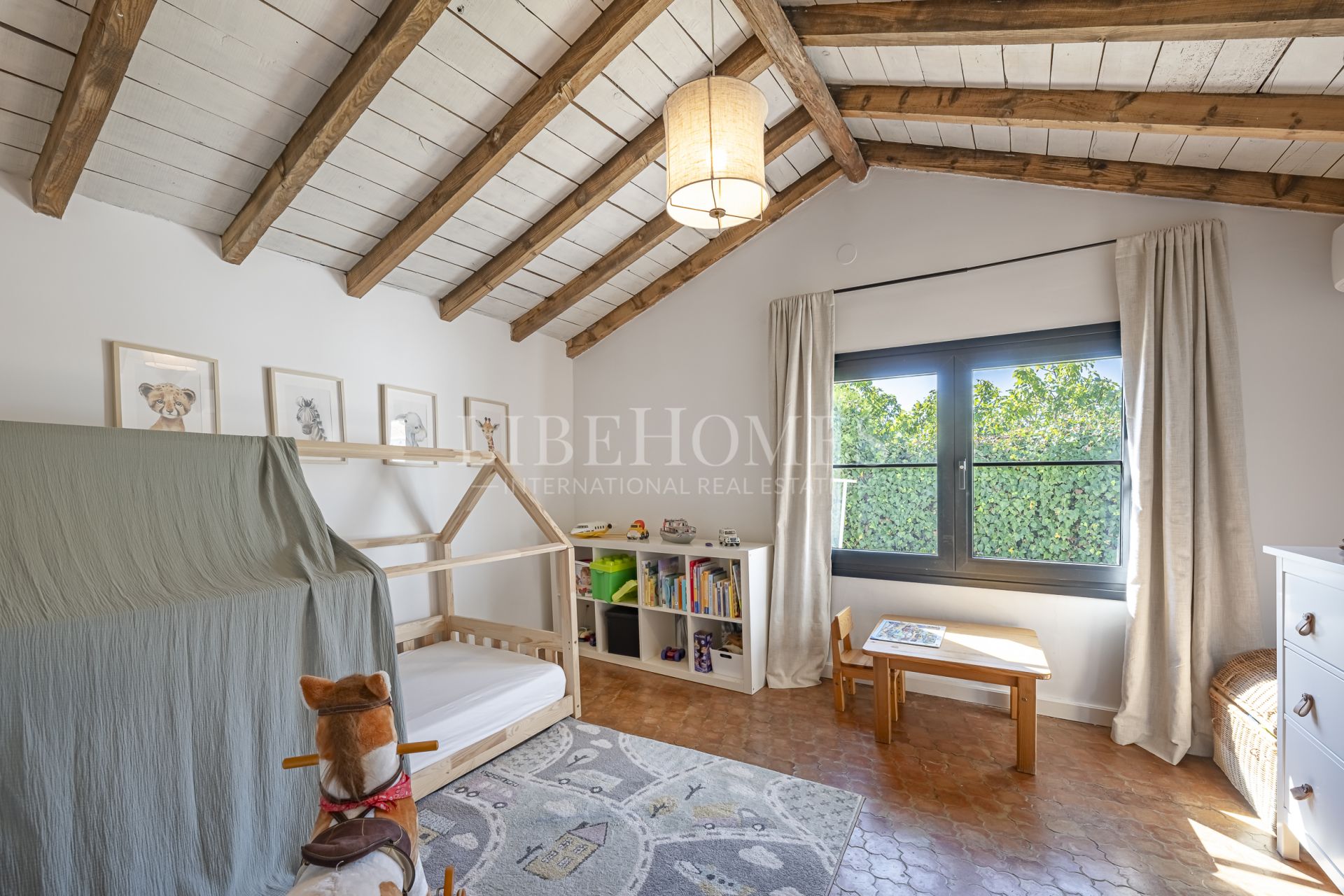 Villa with beautiful panoramic views in Guadalmina Alta, Marbella