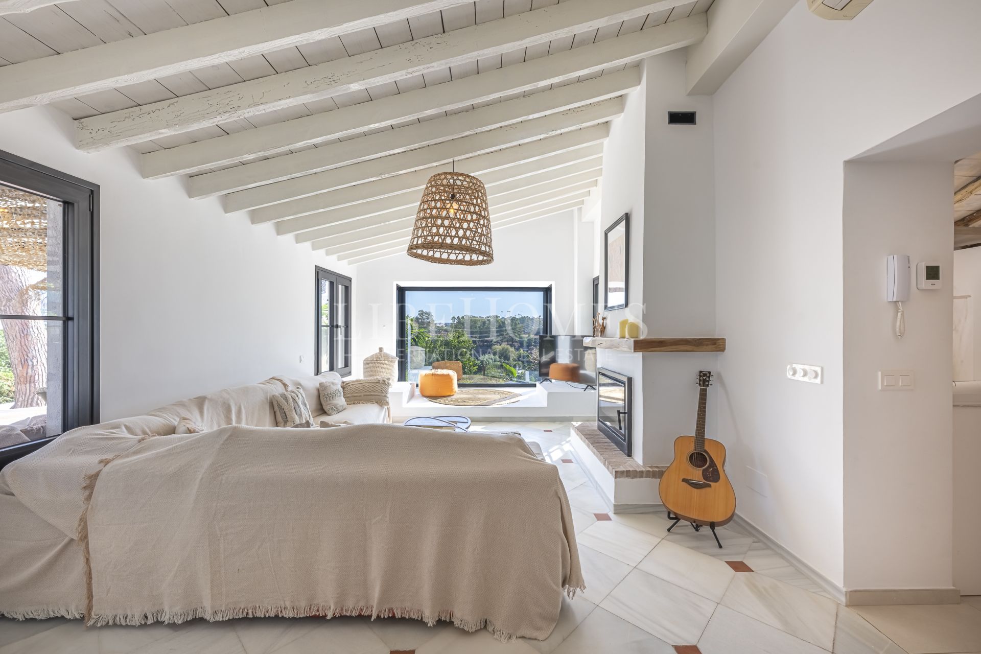 Villa with beautiful panoramic views in Guadalmina Alta, Marbella