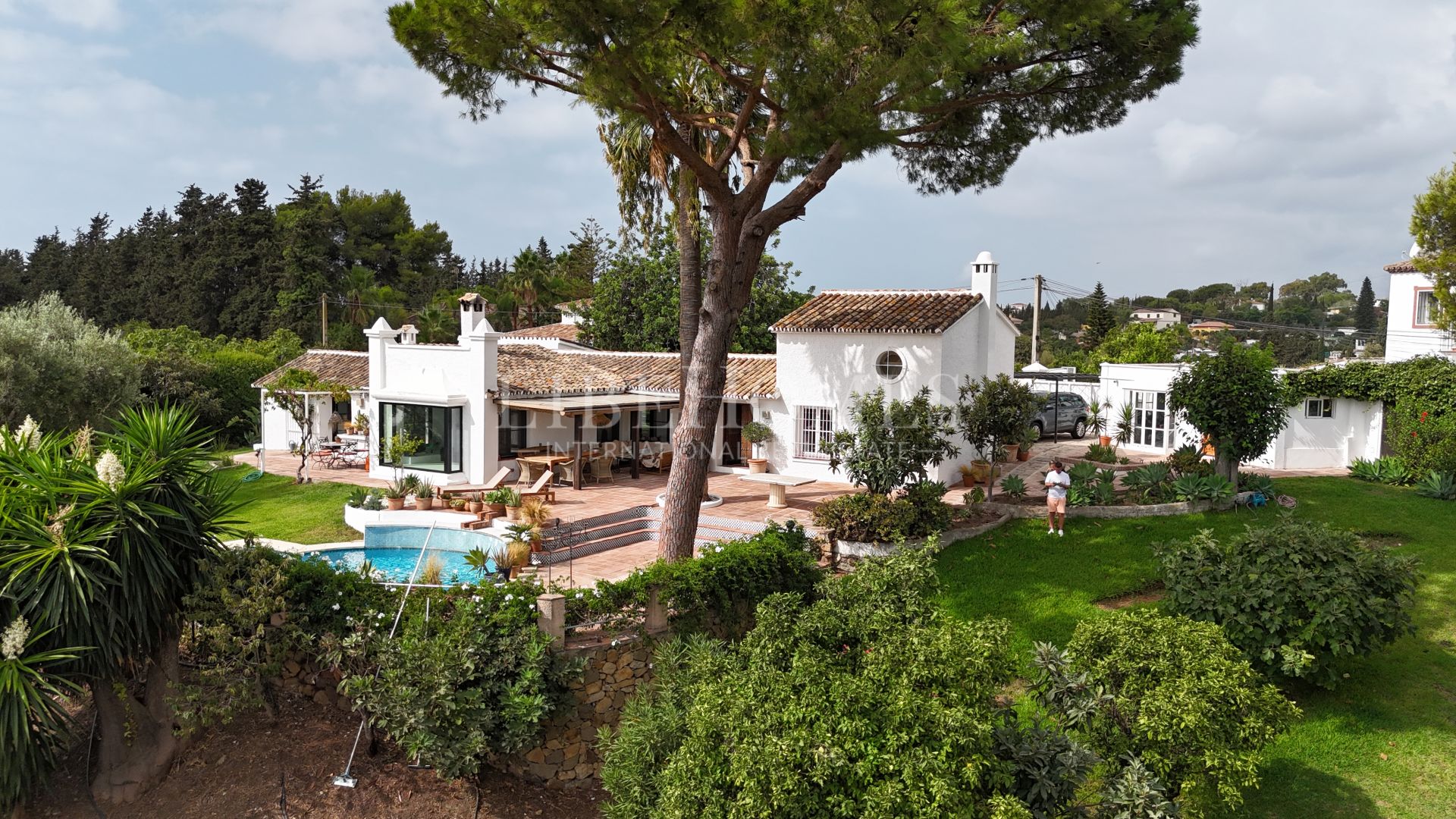 Villa with beautiful panoramic views in Guadalmina Alta, Marbella