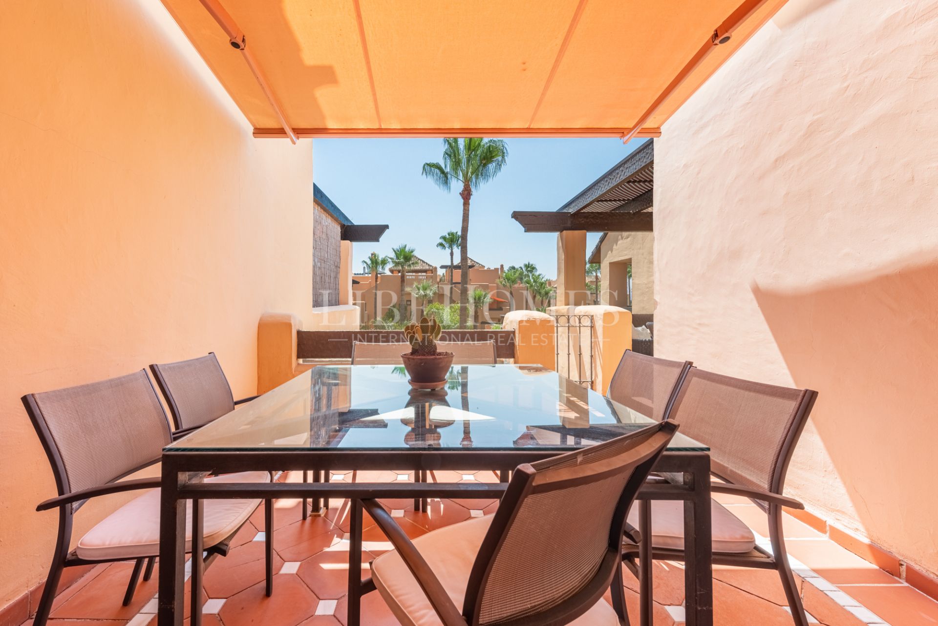 Spectacular beachfront penthouse in San Pedro de Alcántara, Marbella