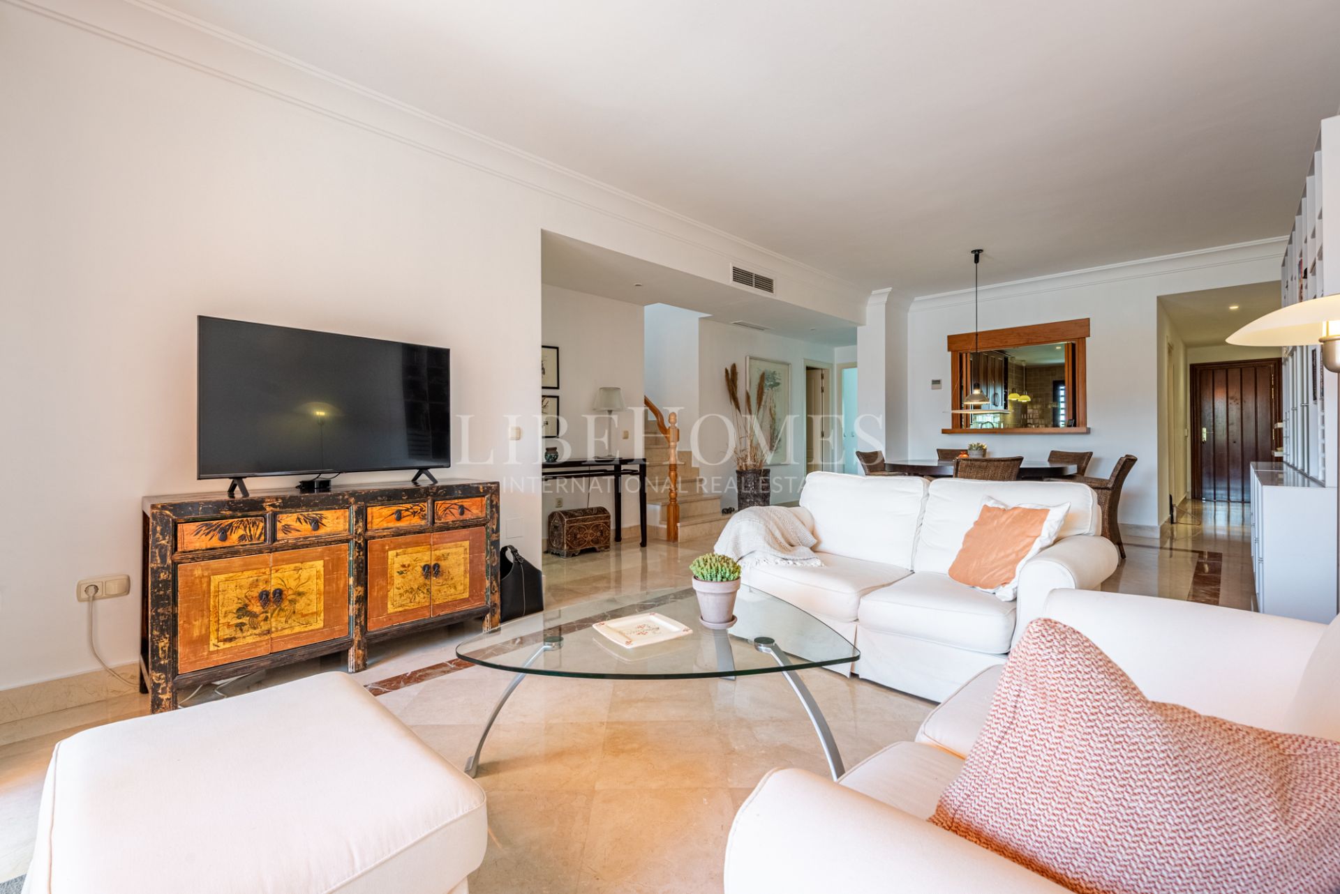 Spectacular beachfront penthouse in San Pedro de Alcántara, Marbella