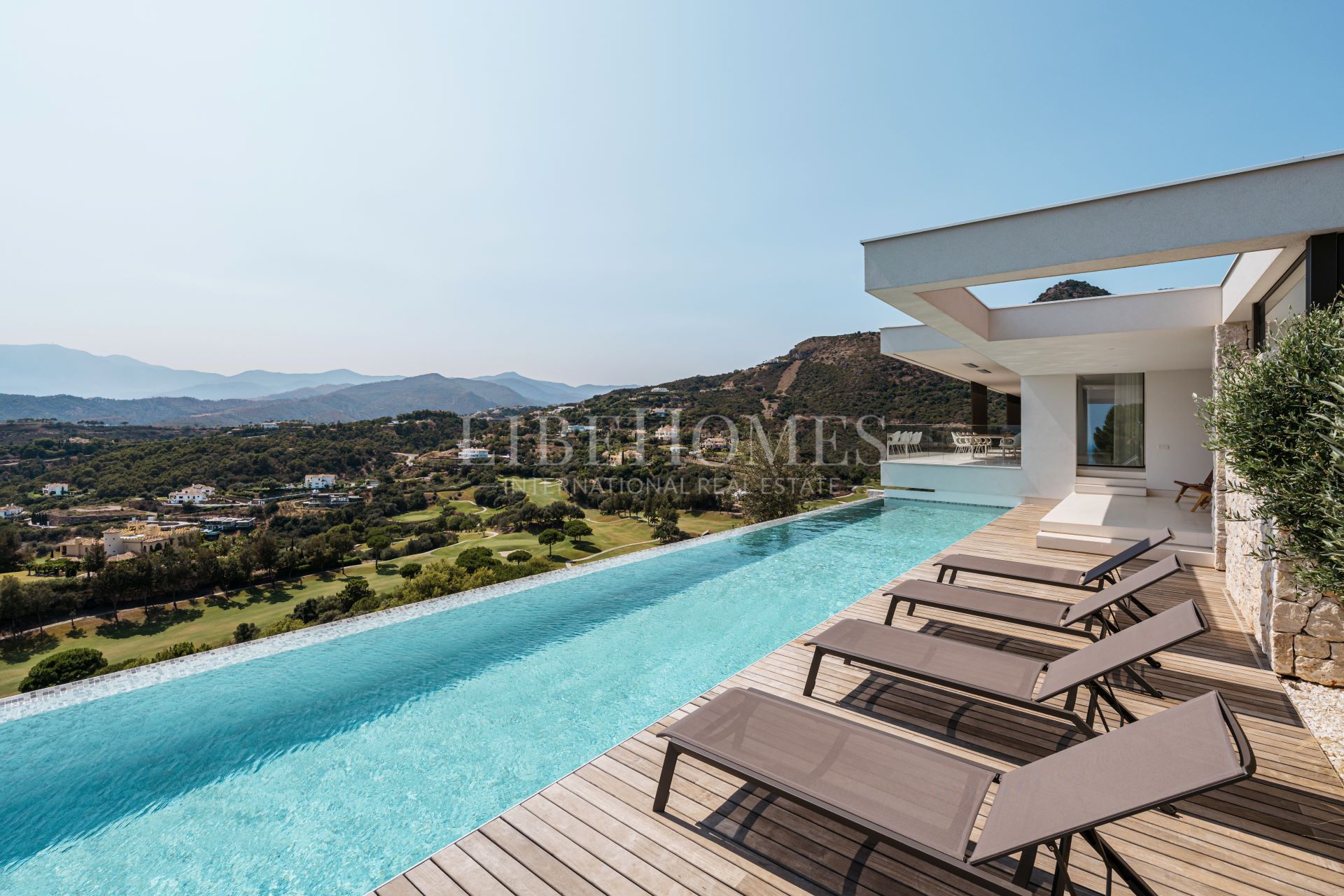 Villa en venta en Marbella Club Golf Resort, Benahavis