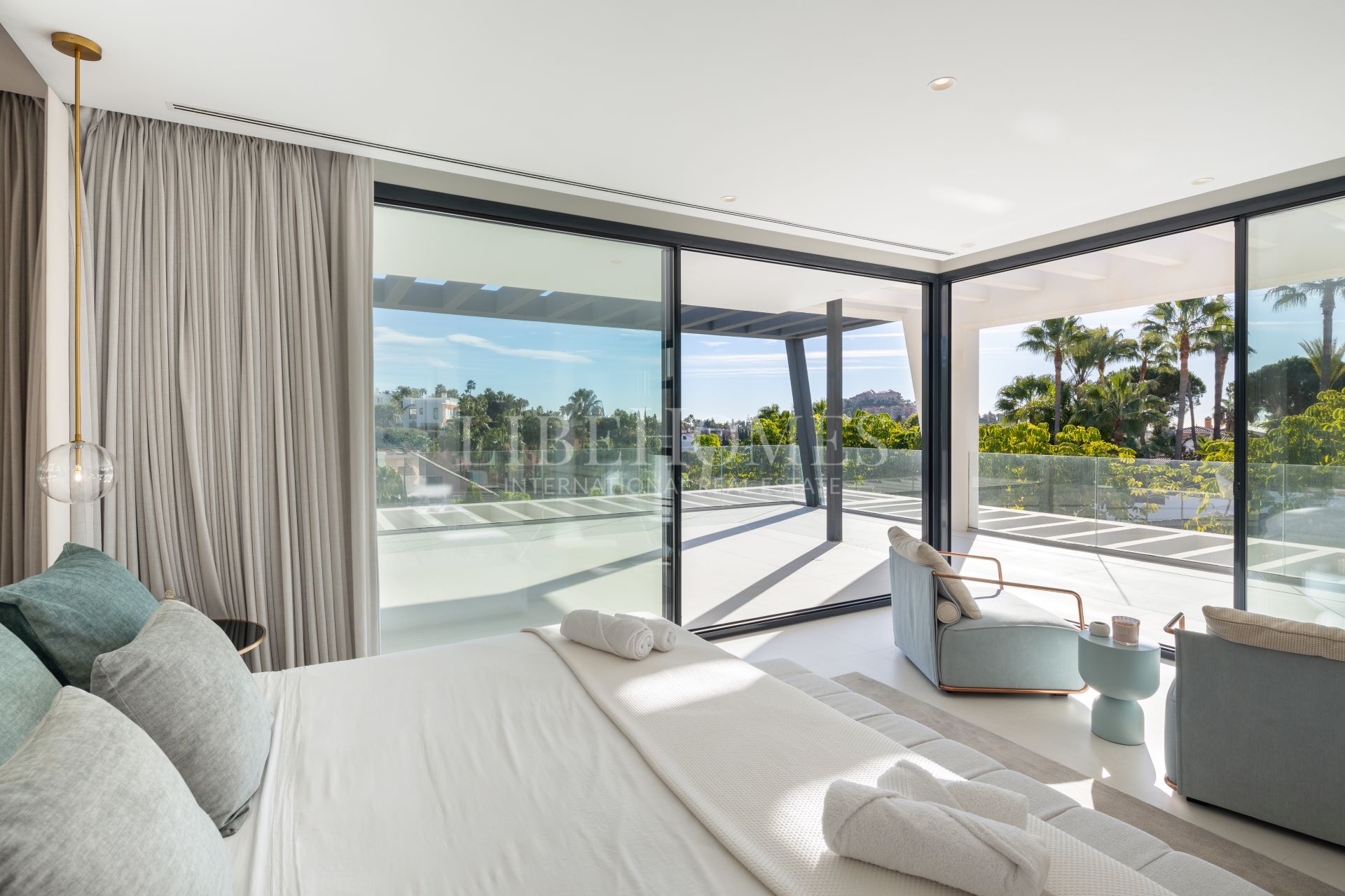 Luxury modern villa in Haza del Conde, Nueva Andalucía, Marbella