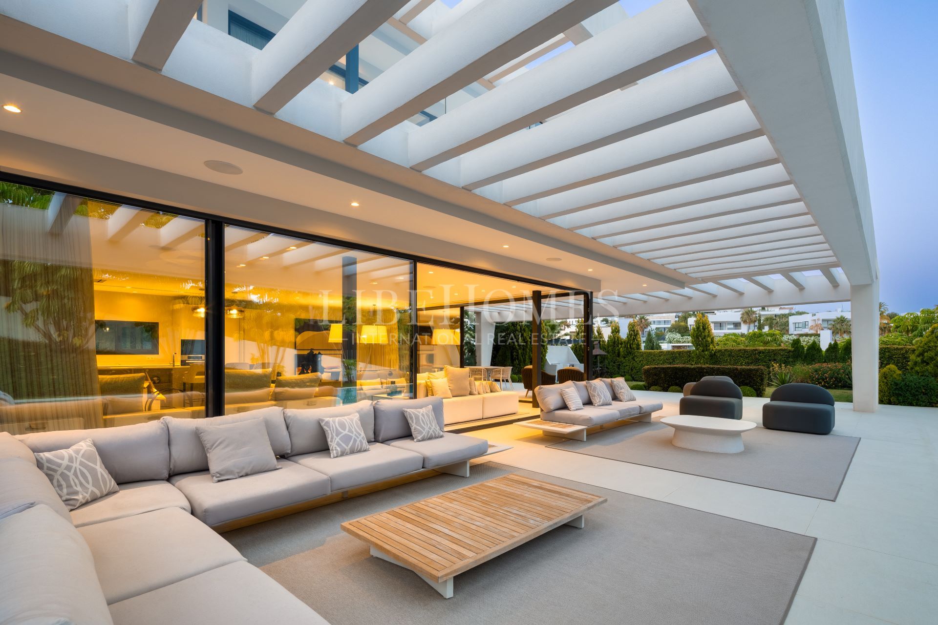 Luxury modern villa in Haza del Conde, Nueva Andalucía, Marbella