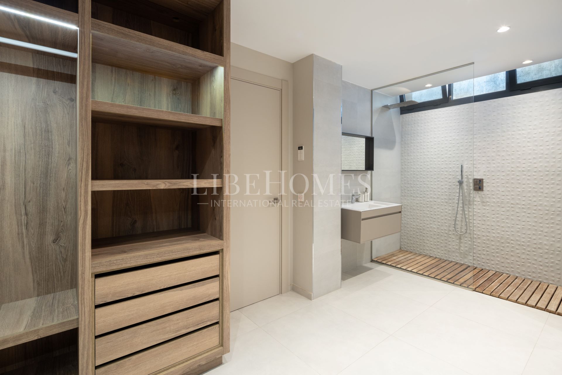 Luxury modern villa in Haza del Conde, Nueva Andalucía, Marbella