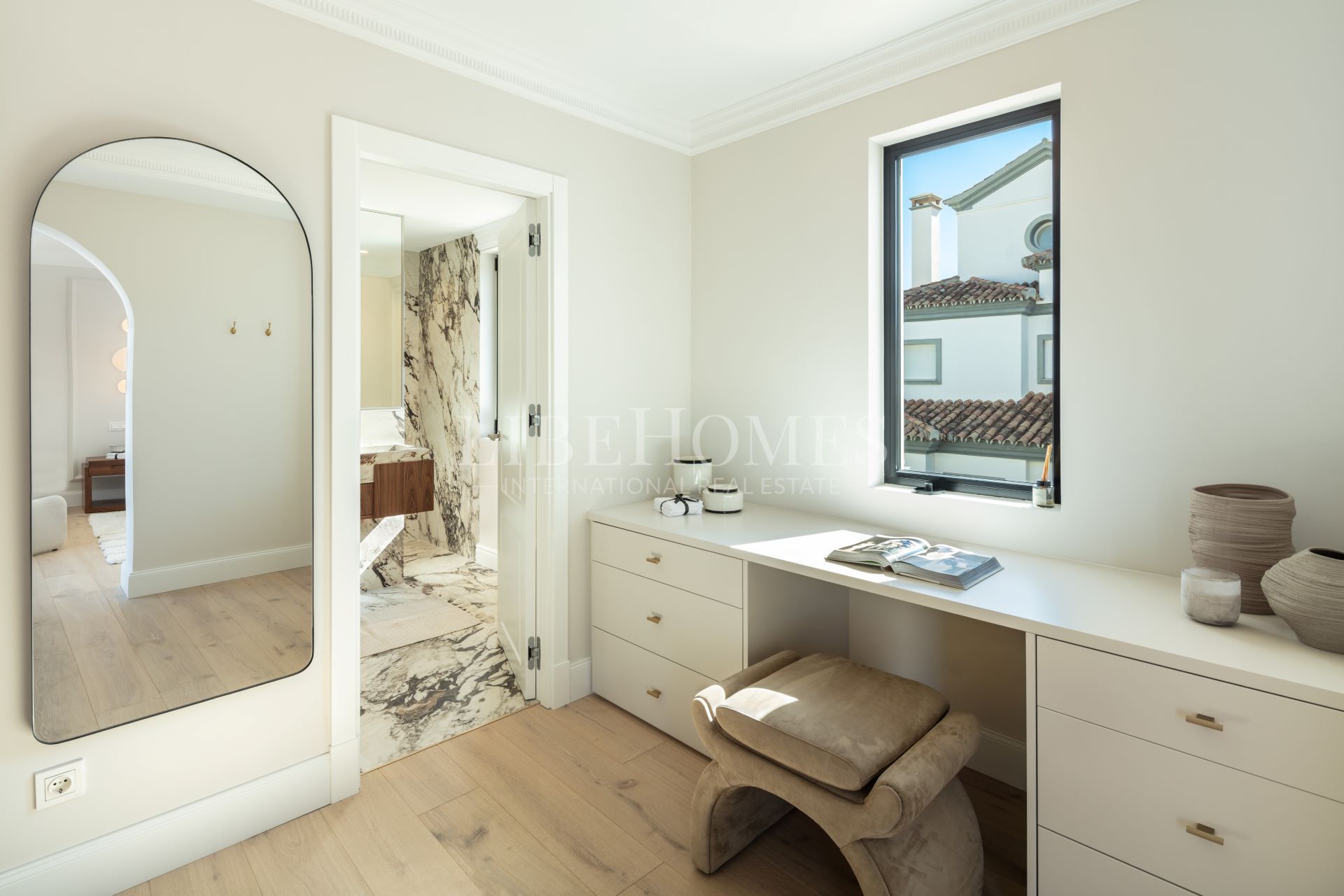 Вилла на продажу в Aloha, Новая Андалусия