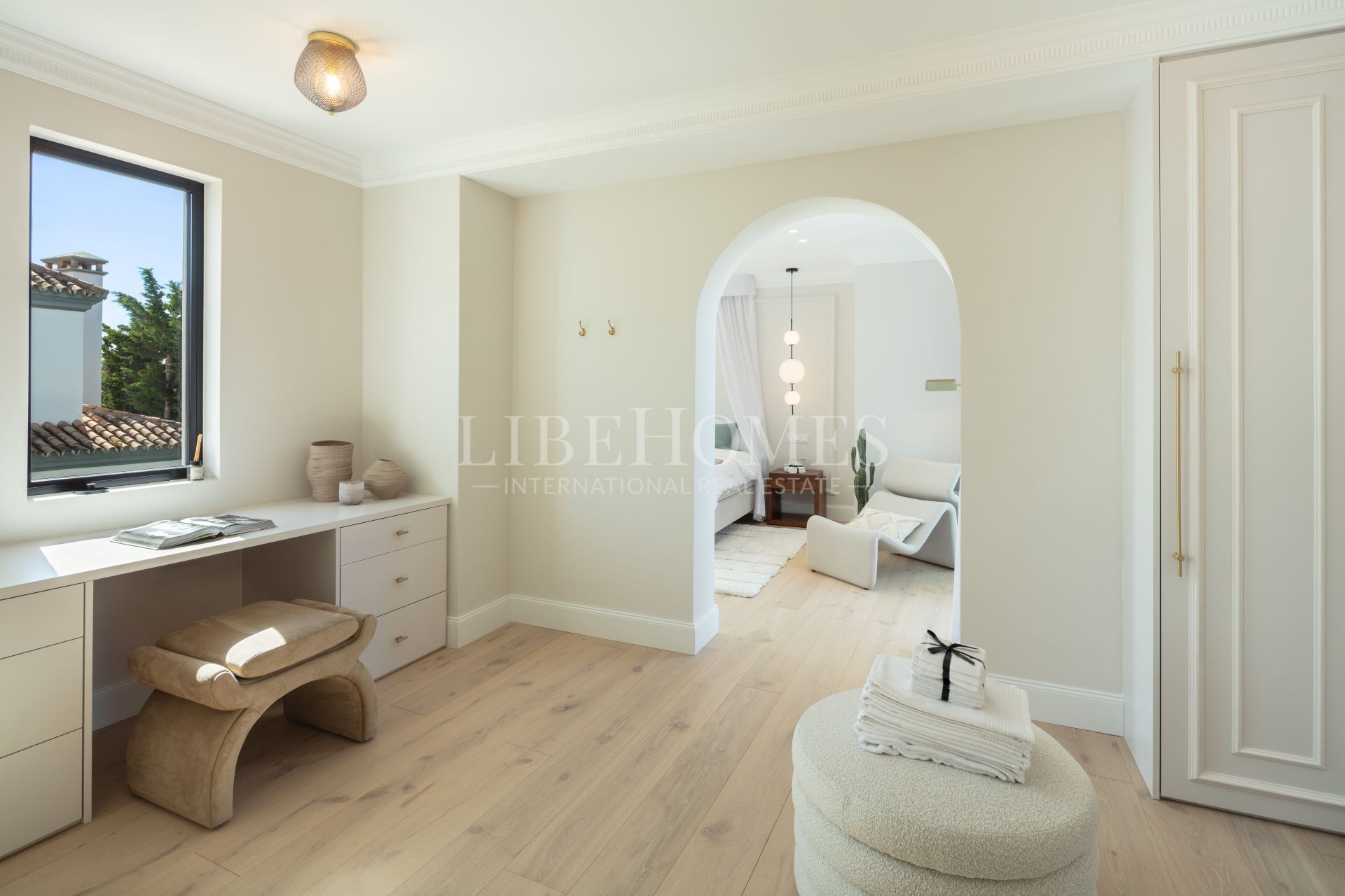 Вилла на продажу в Aloha, Новая Андалусия