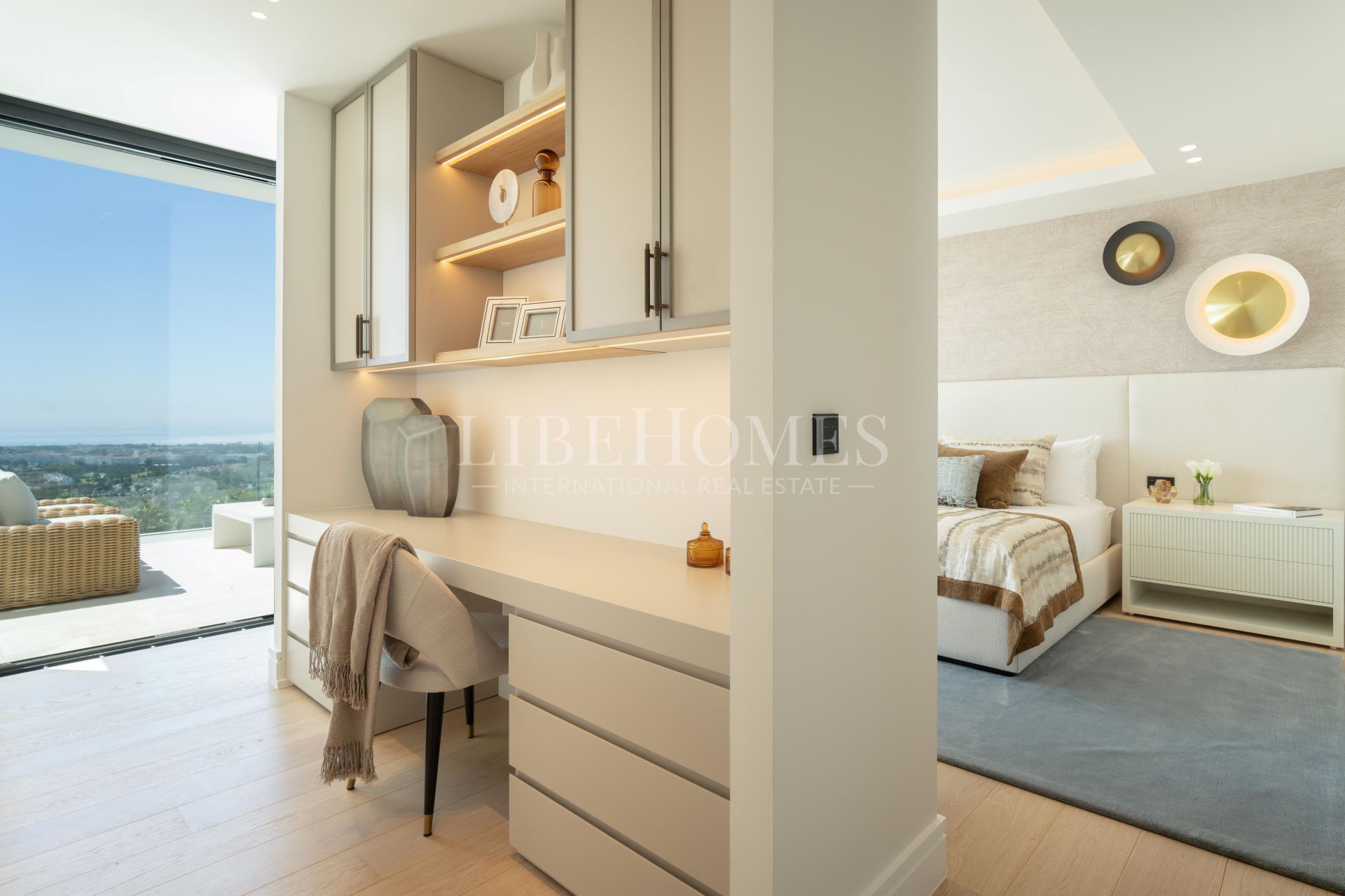 Newly built luxury villa, panoramic sea views, El Herrojo, Benahavis