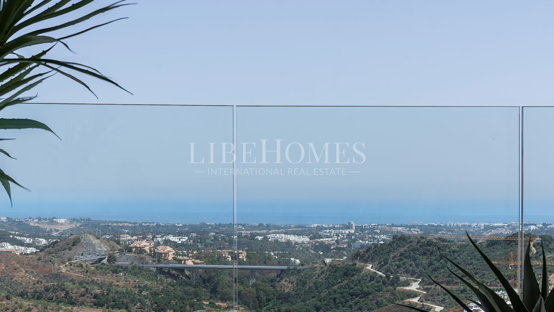 Penthouse for sale in Real de La Quinta, Benahavis