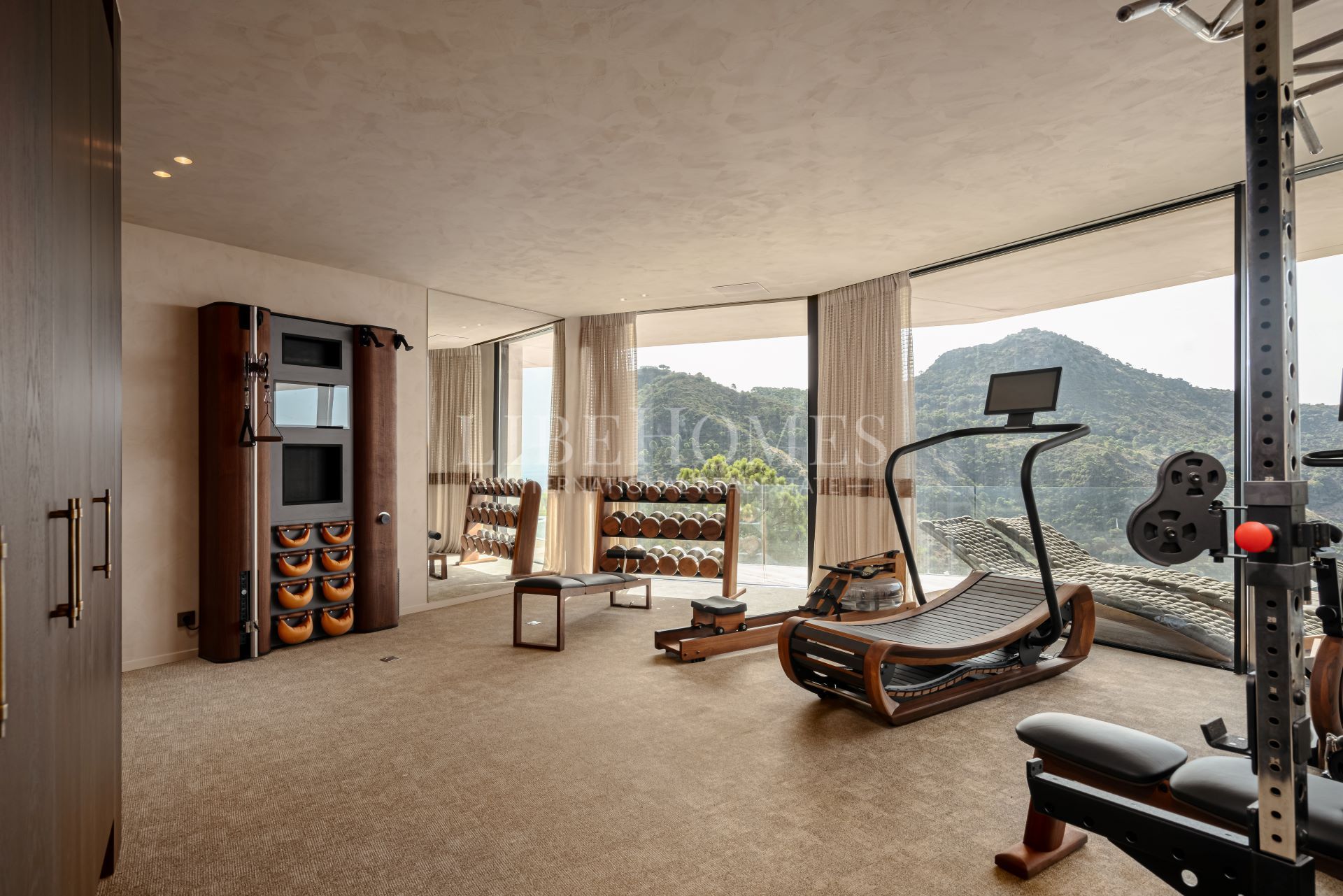 Contemporary villa with spectacular sea views, Monte Mayor, Benahavis