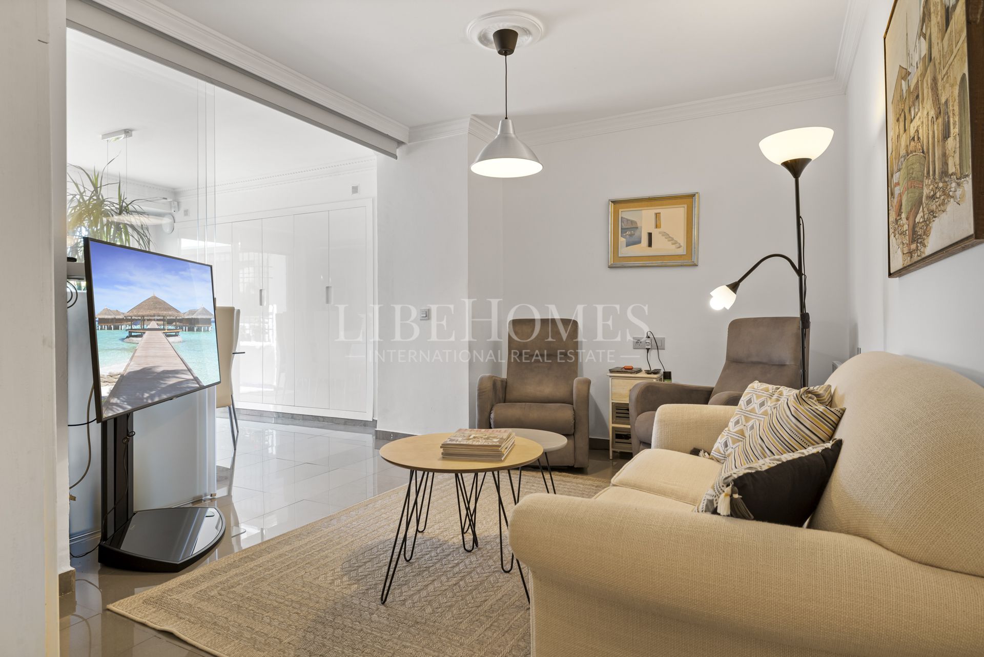 Belle maison mitoyenne, distance de marche au port de Puerto Banús